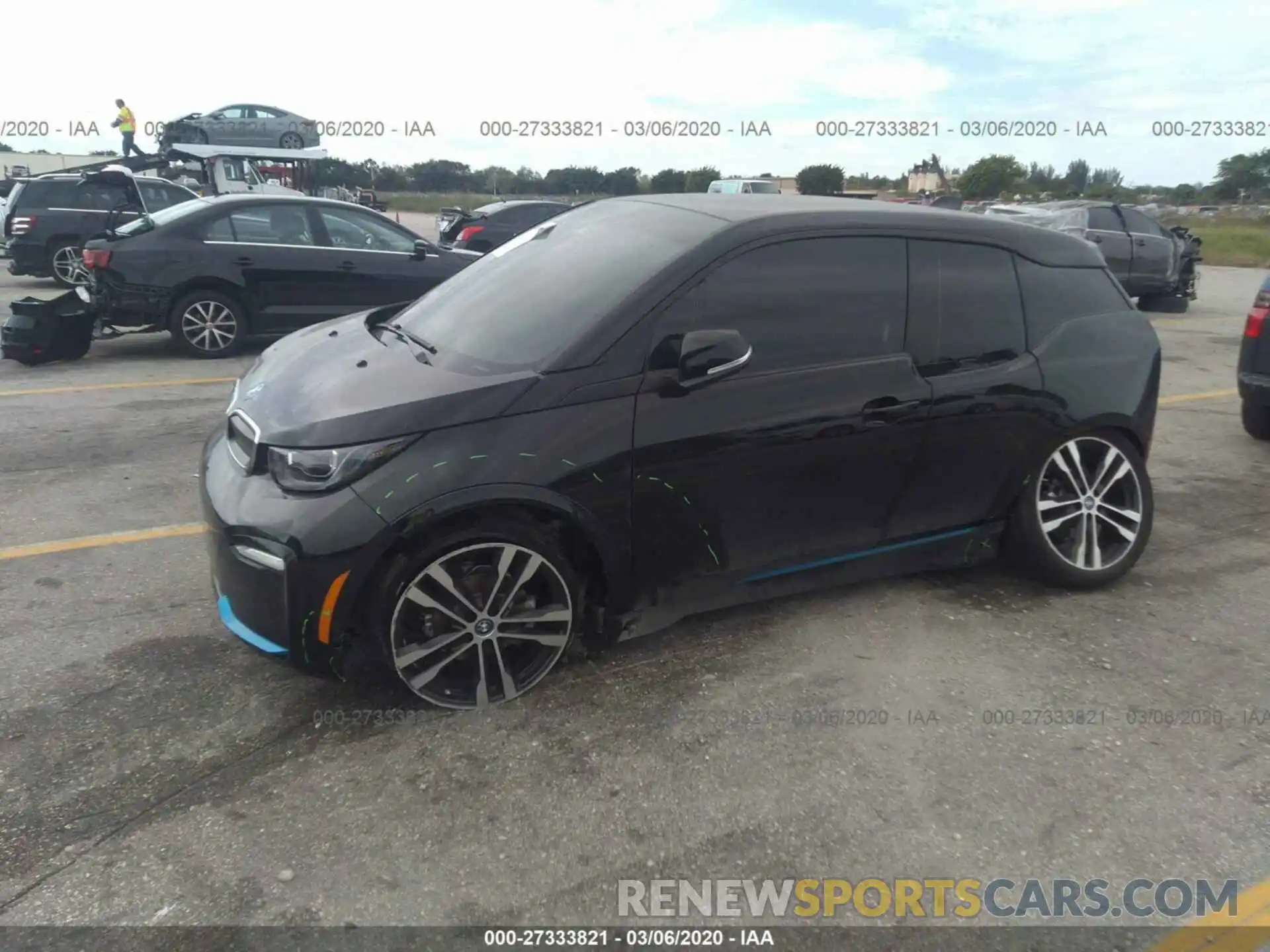 6 Photograph of a damaged car WBY8P8C56KVD35288 BMW I3 2019