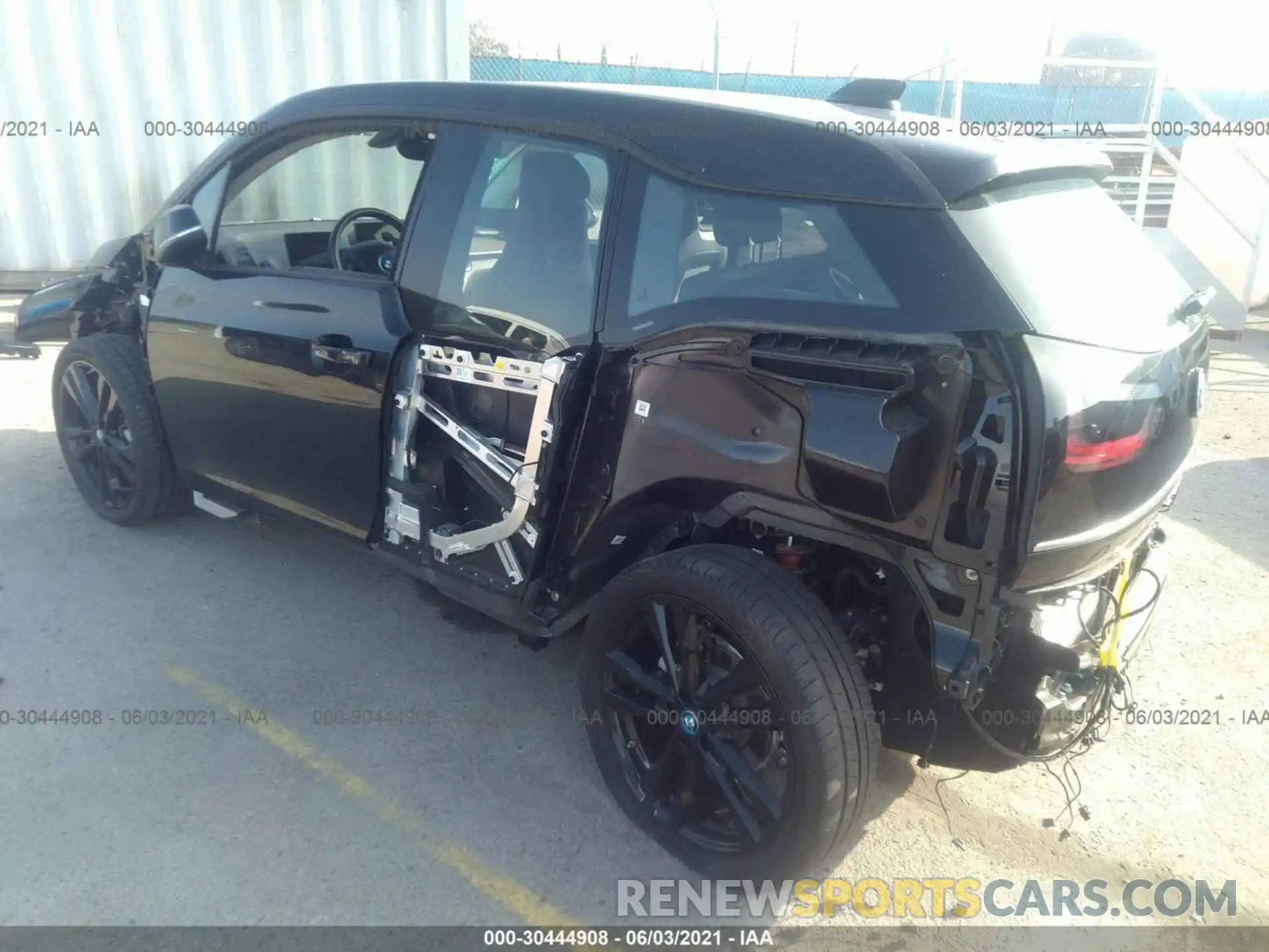 3 Photograph of a damaged car WBY8P8C5XK7E86073 BMW I3 2019