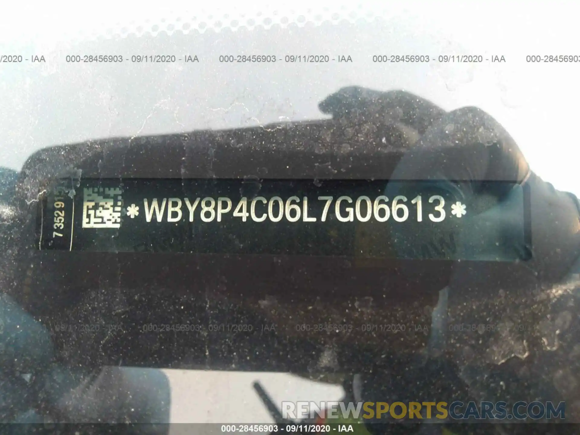 9 Photograph of a damaged car WBY8P4C06L7G06613 BMW I3 2020
