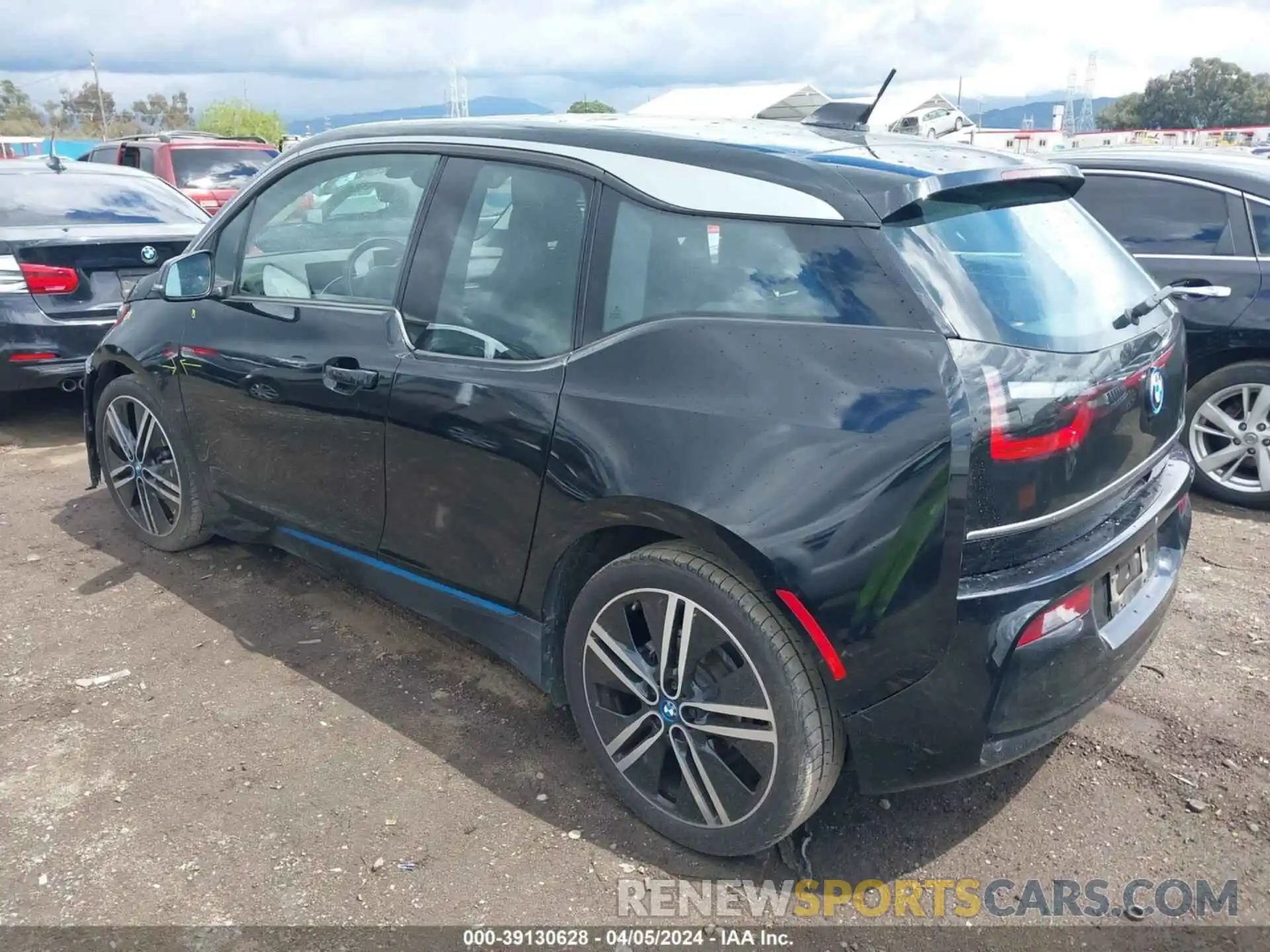 3 Photograph of a damaged car WBY8P4C06L7G13593 BMW I3 2020