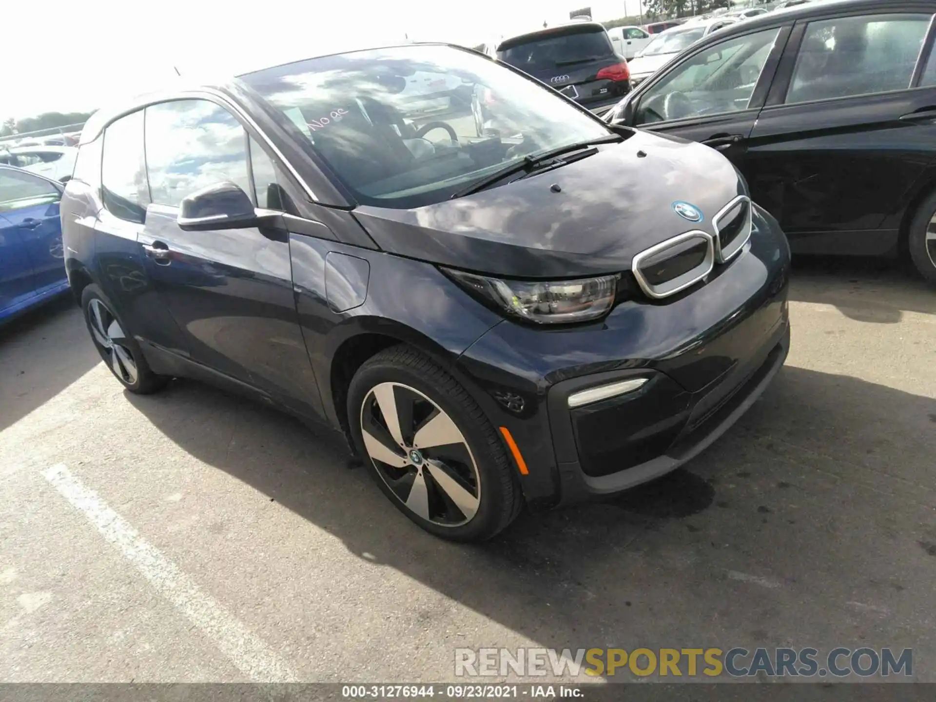 1 Photograph of a damaged car WBY8P4C08L7G30847 BMW I3 2020