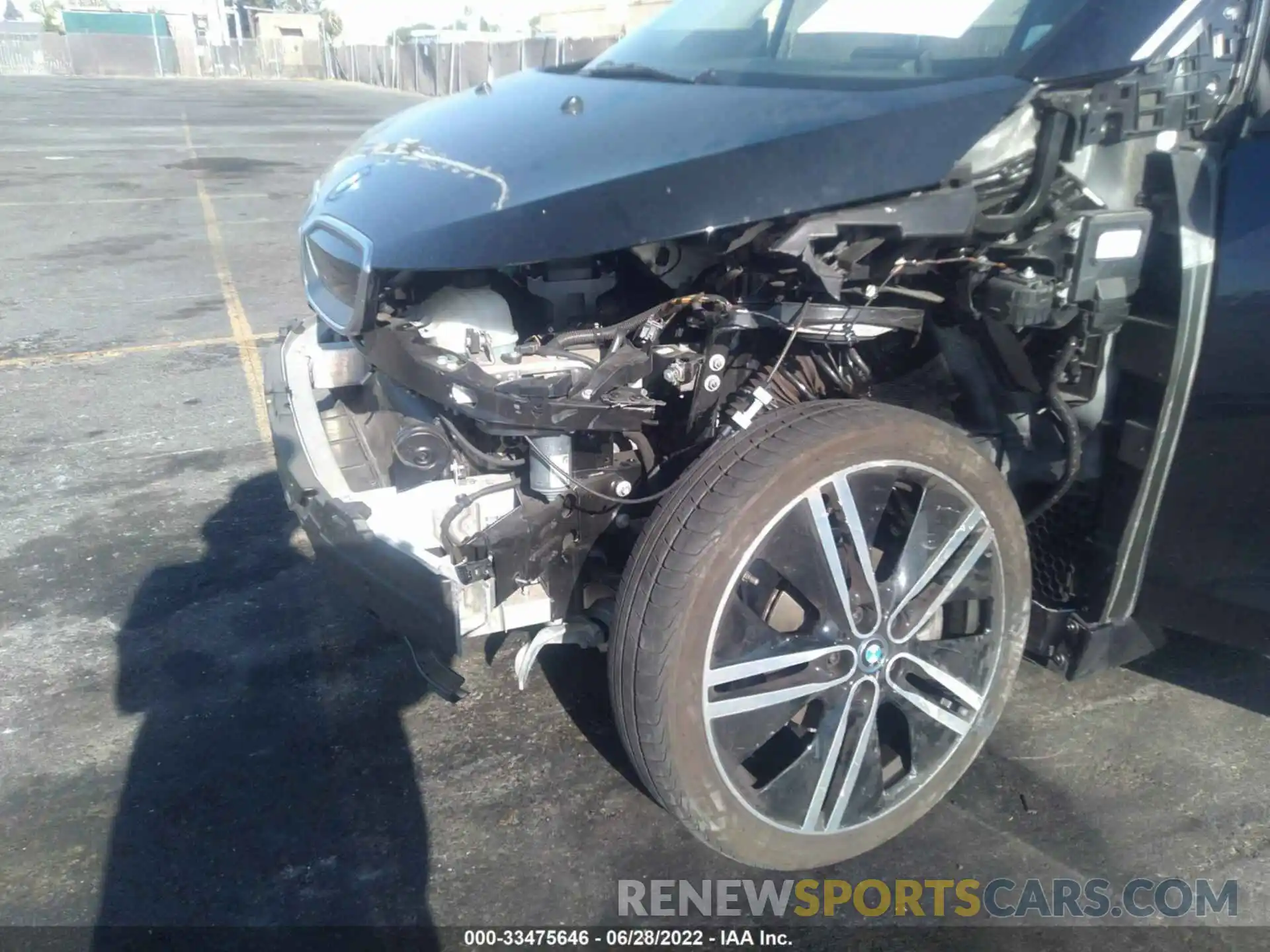 6 Photograph of a damaged car WBY8P2C07M7H67266 BMW I3 2021