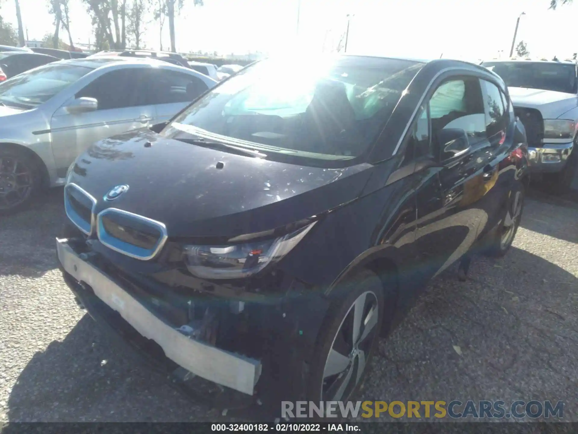 2 Photograph of a damaged car WBY8P2C09M7H63610 BMW I3 2021