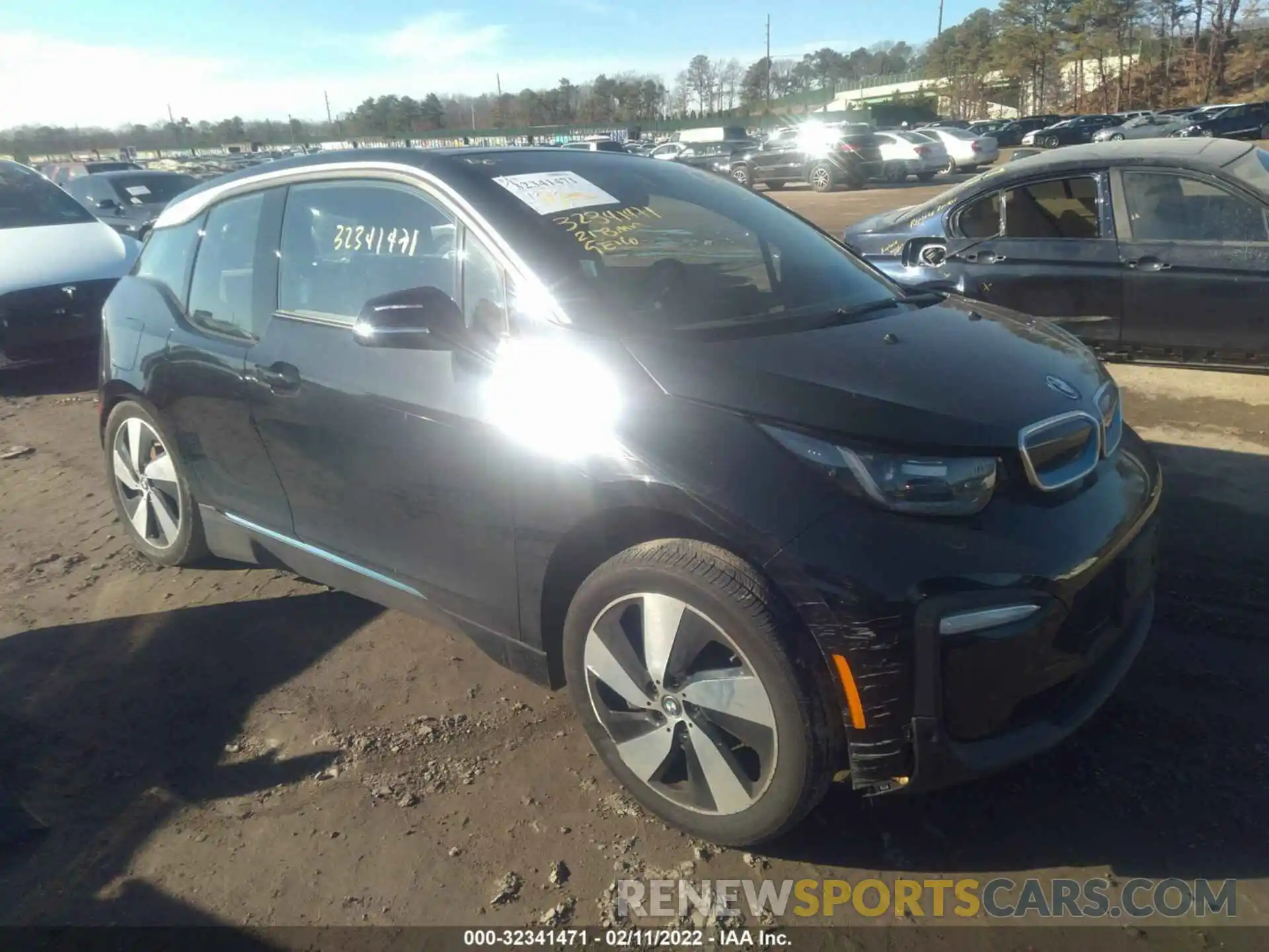 1 Photograph of a damaged car WBY8P2C0XM7H69786 BMW I3 2021