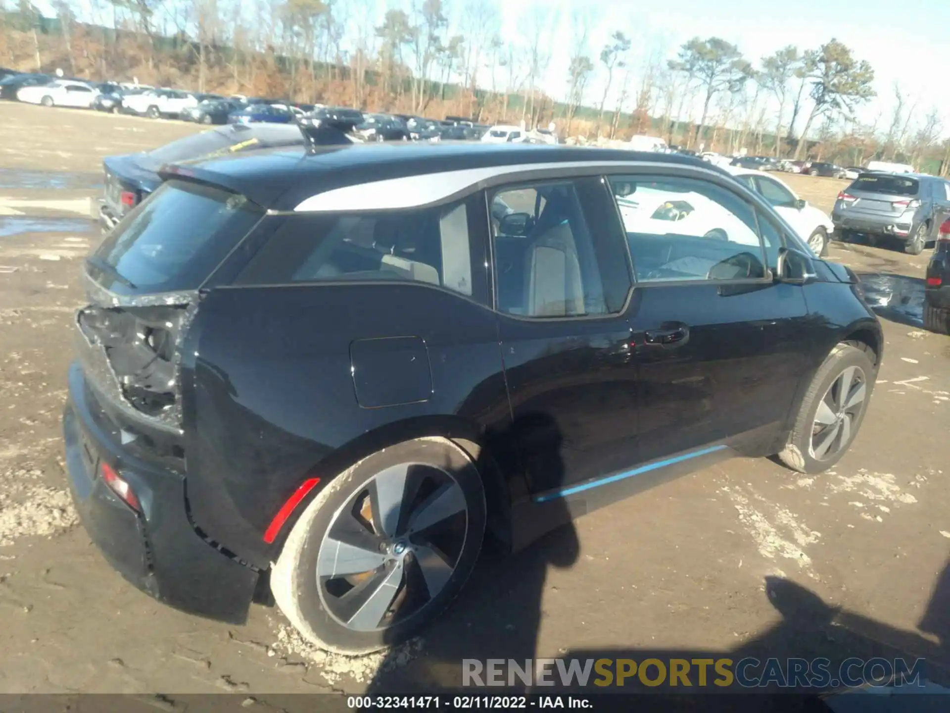 4 Photograph of a damaged car WBY8P2C0XM7H69786 BMW I3 2021