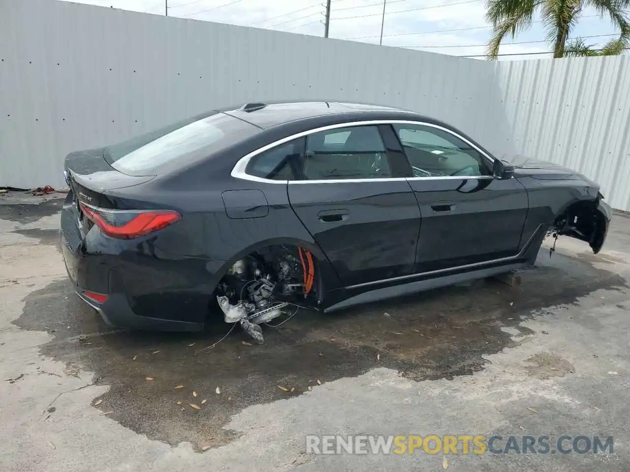 3 Photograph of a damaged car WBY73AW02RFS00499 BMW I4 EDRIVE 2024