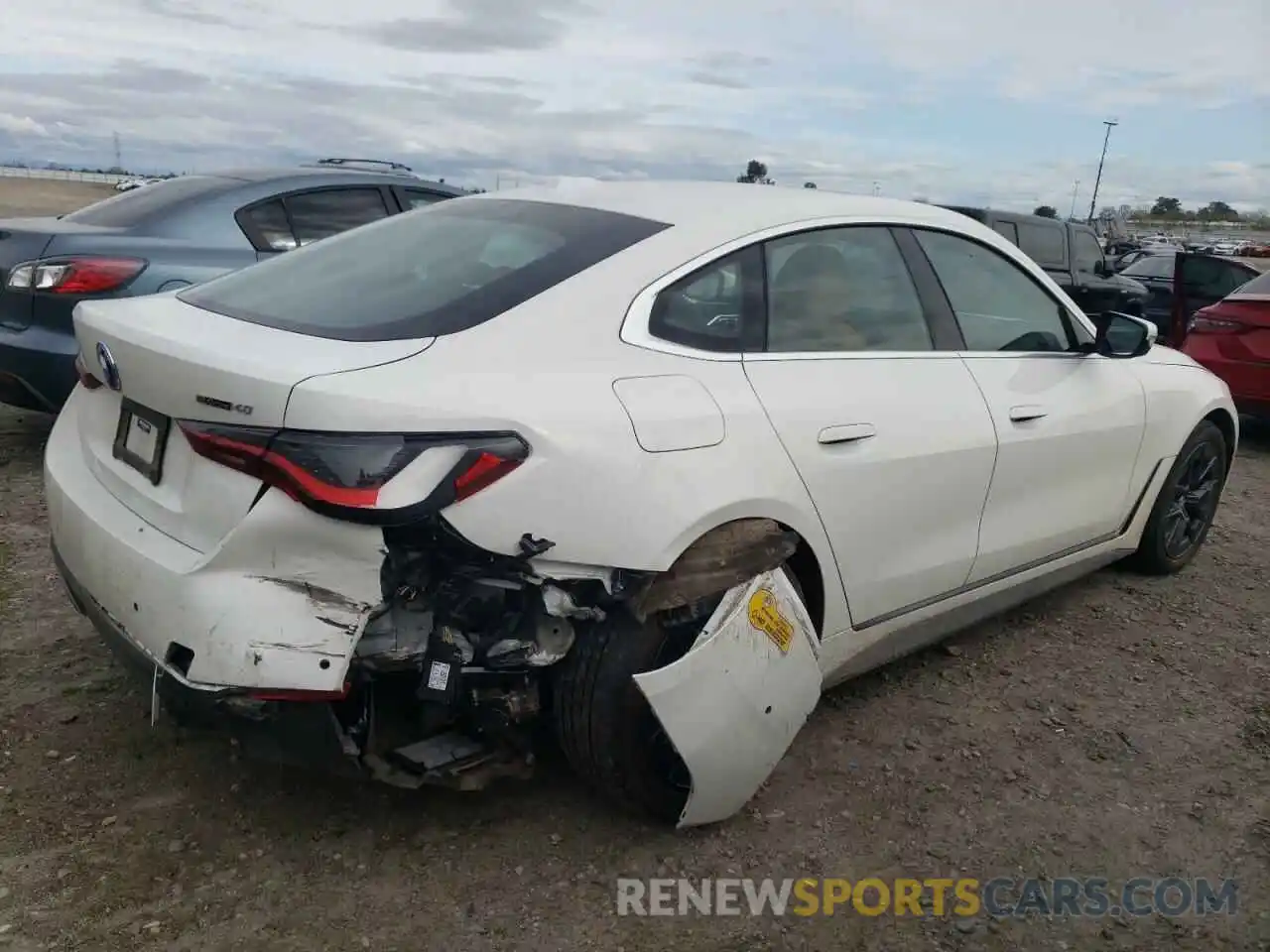 3 Photograph of a damaged car WBY73AW03NFN11904 BMW I4 EDRIVE4 2022