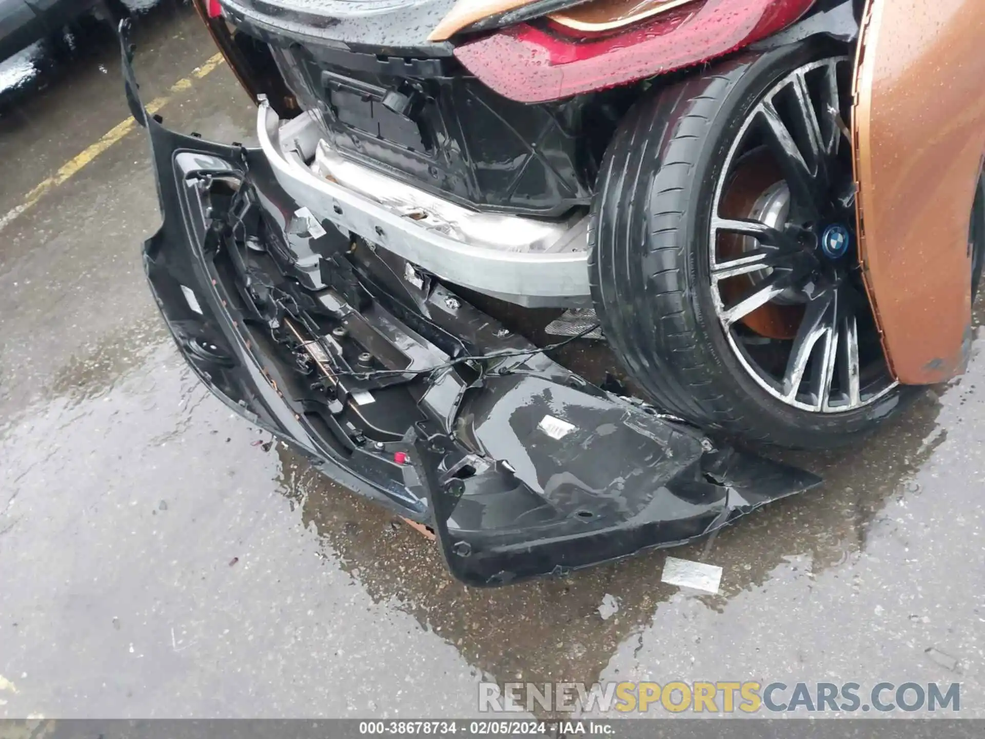 12 Photograph of a damaged car WBY2Z4C52KVB81753 BMW I8 2019