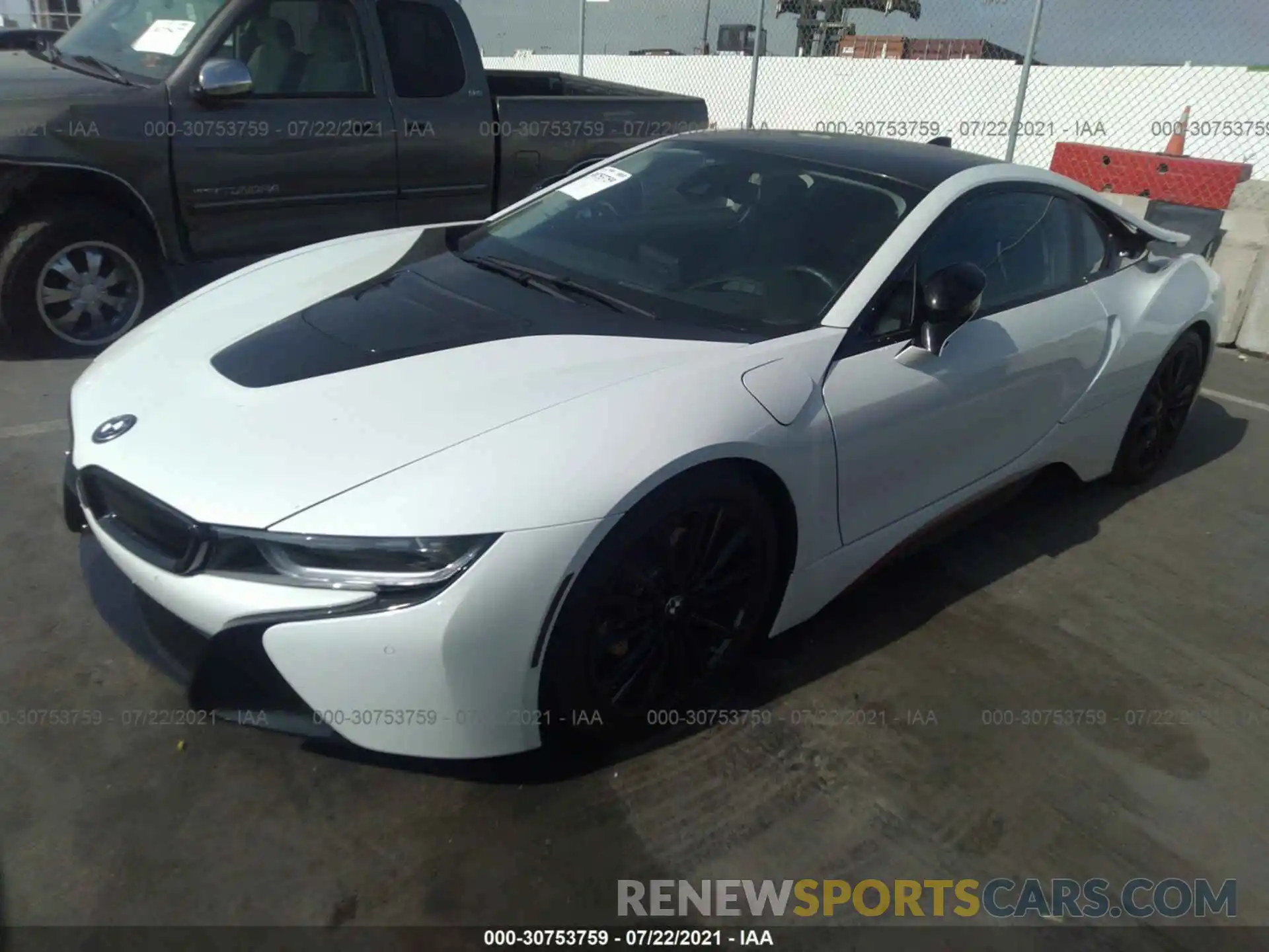 2 Photograph of a damaged car WBY2Z4C59K7F12610 BMW I8 2019