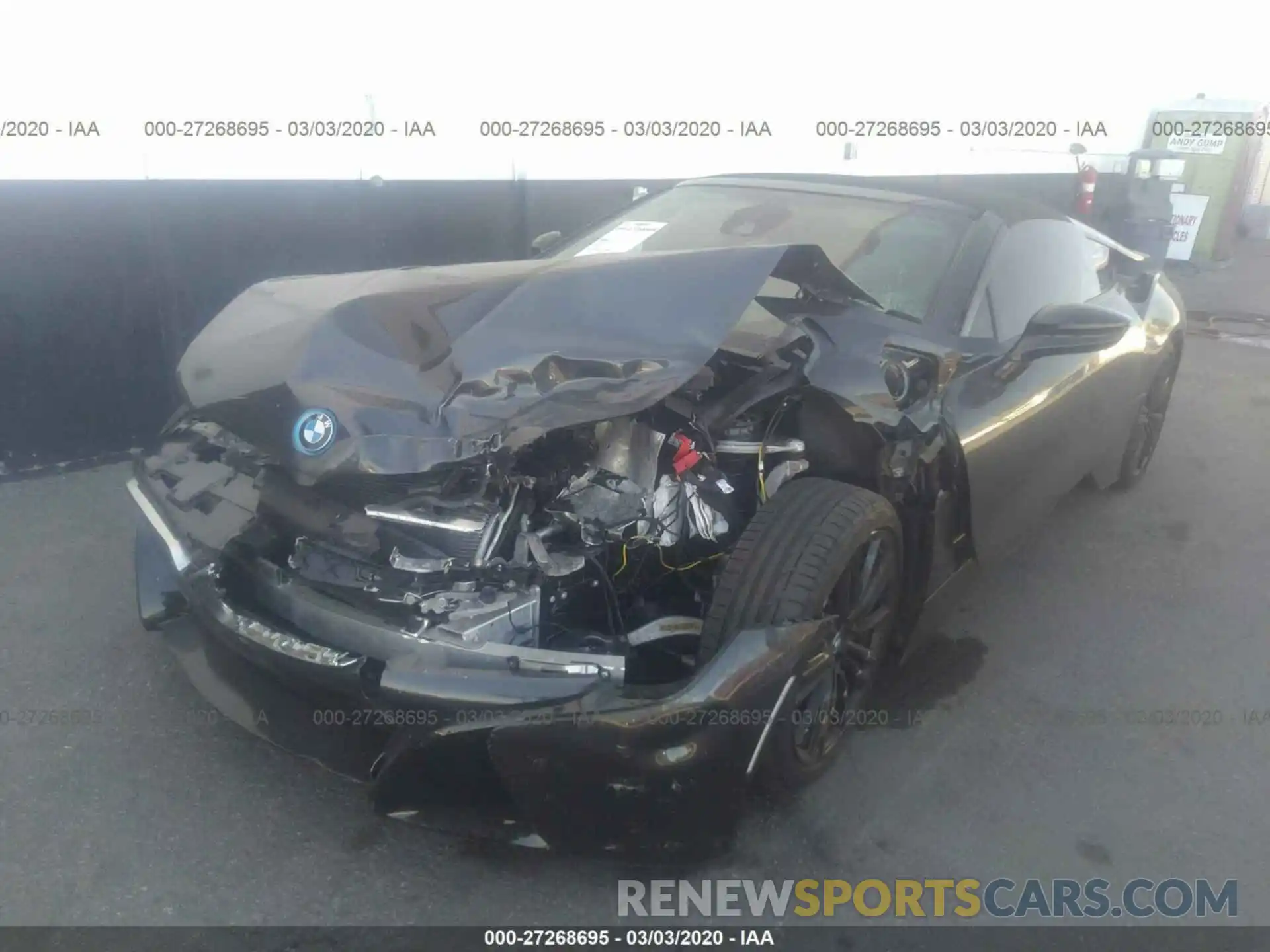 2 Фотография поврежденного автомобиля WBY2Z6C50KVG98013 BMW I8 2019