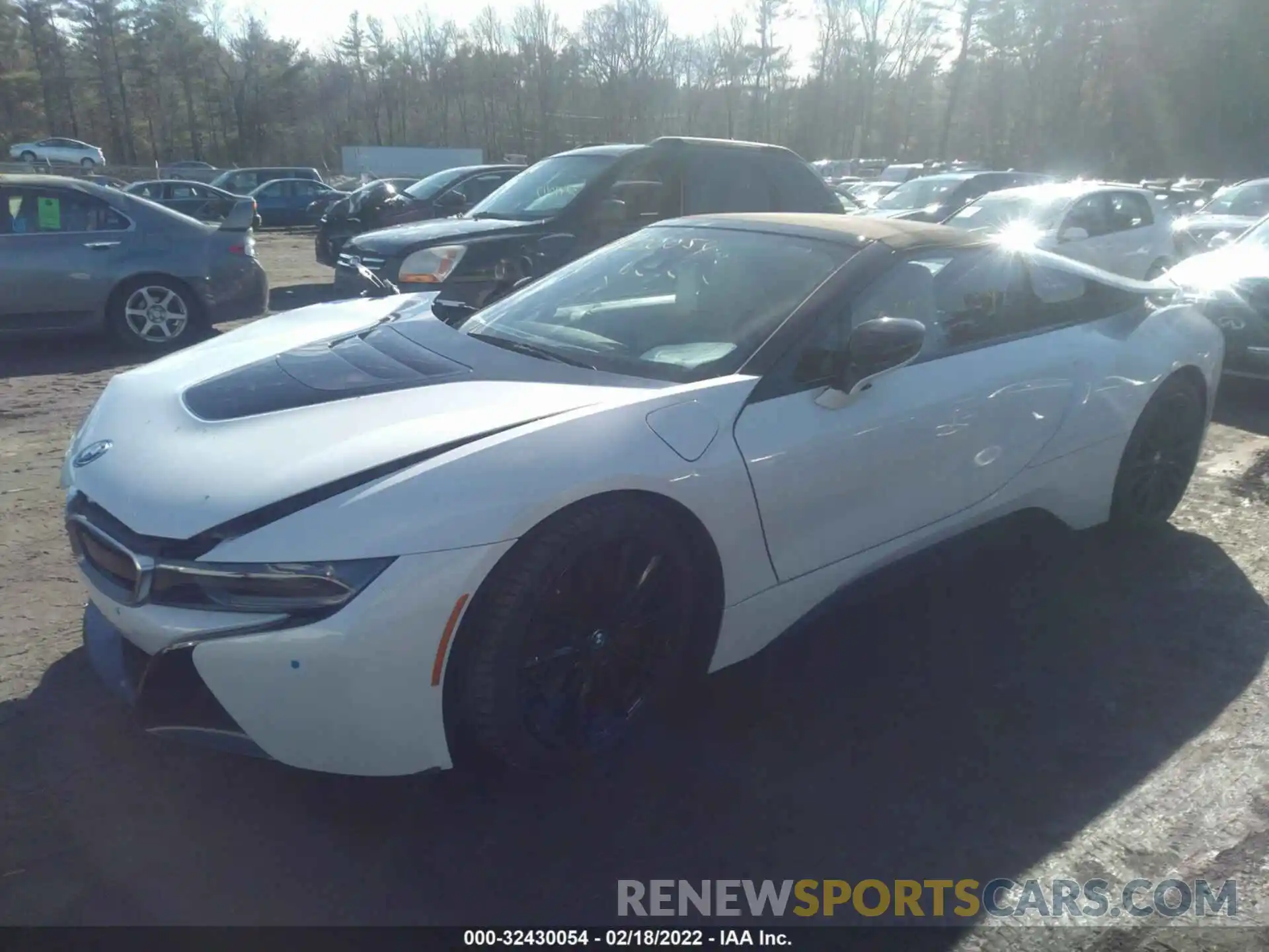 2 Photograph of a damaged car WBY2Z6C51K7E17373 BMW I8 2019