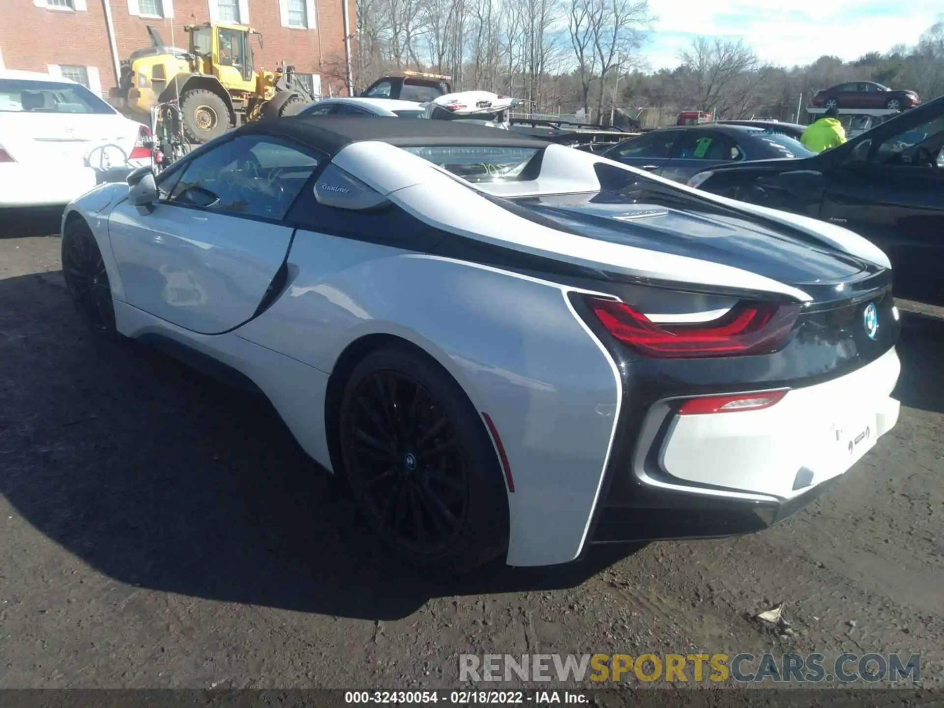 3 Photograph of a damaged car WBY2Z6C51K7E17373 BMW I8 2019