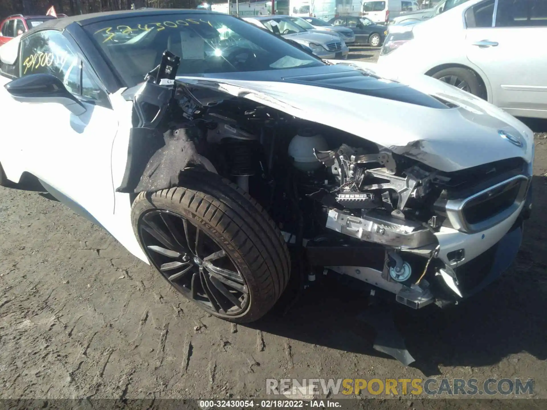 6 Photograph of a damaged car WBY2Z6C51K7E17373 BMW I8 2019