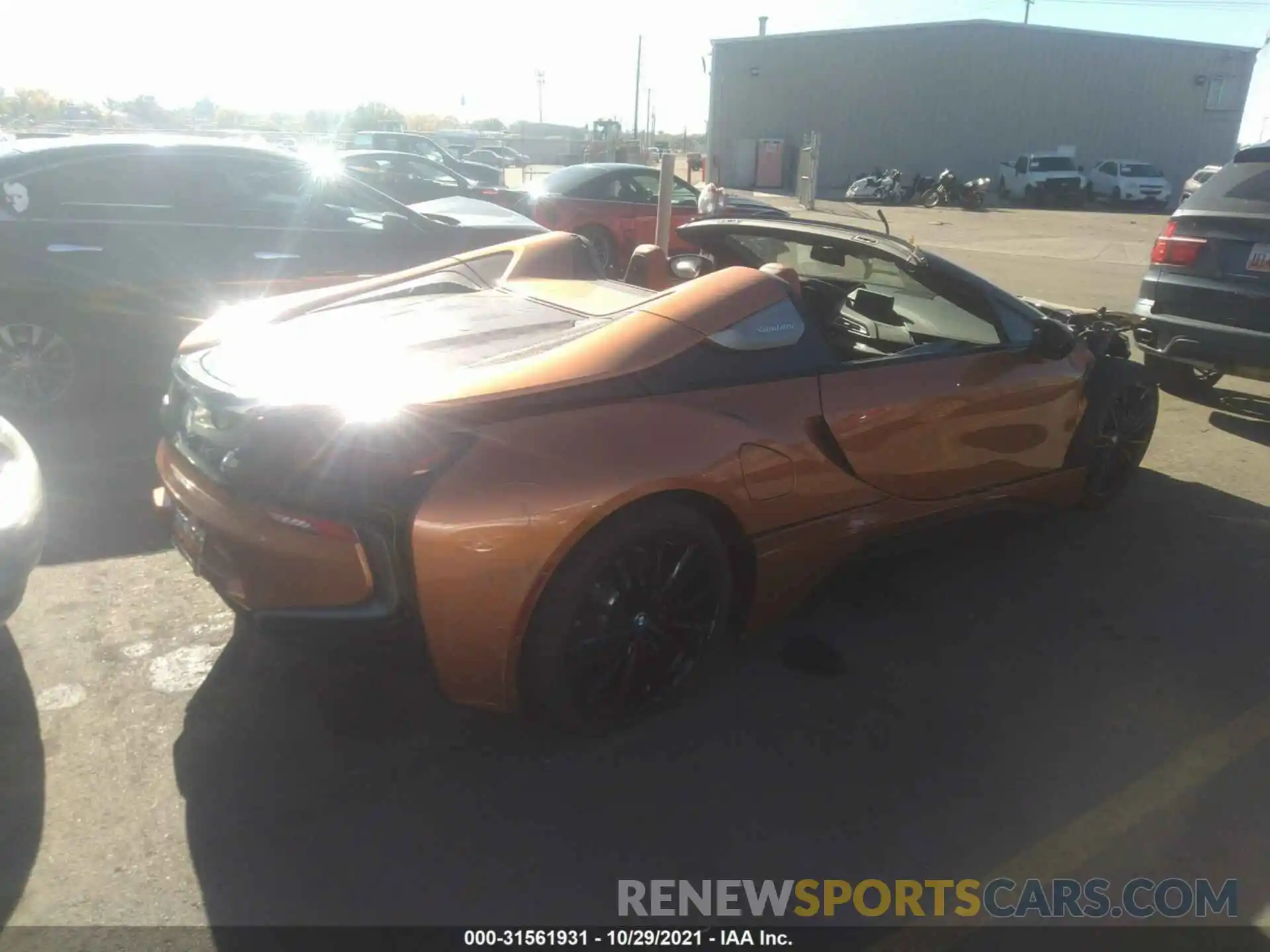 4 Photograph of a damaged car WBY2Z6C53KVG97826 BMW I8 2019