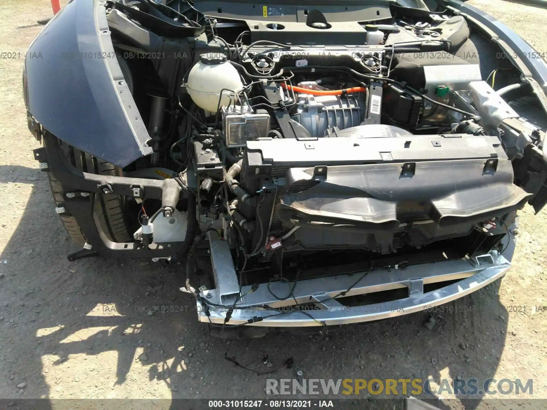 6 Photograph of a damaged car WBY2Z6C55K7E36198 BMW I8 2019