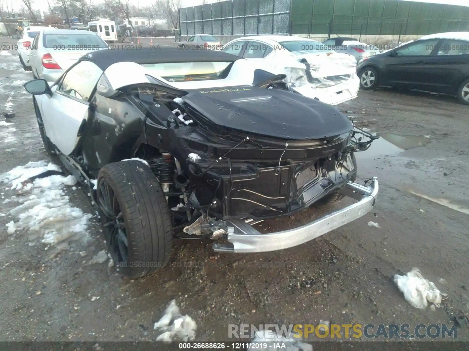 6 Photograph of a damaged car WBY2Z6C58K7D90981 BMW I8 2019