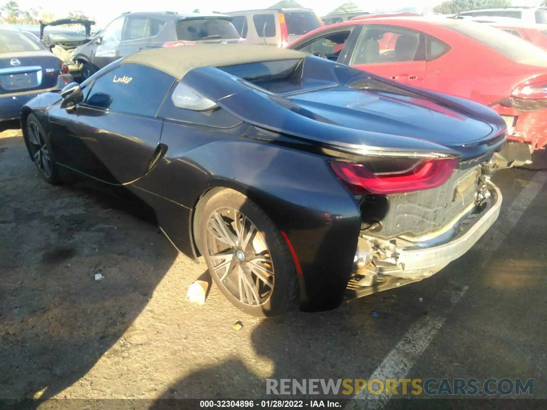 3 Photograph of a damaged car WBY2Z6C5XK7D87788 BMW I8 2019