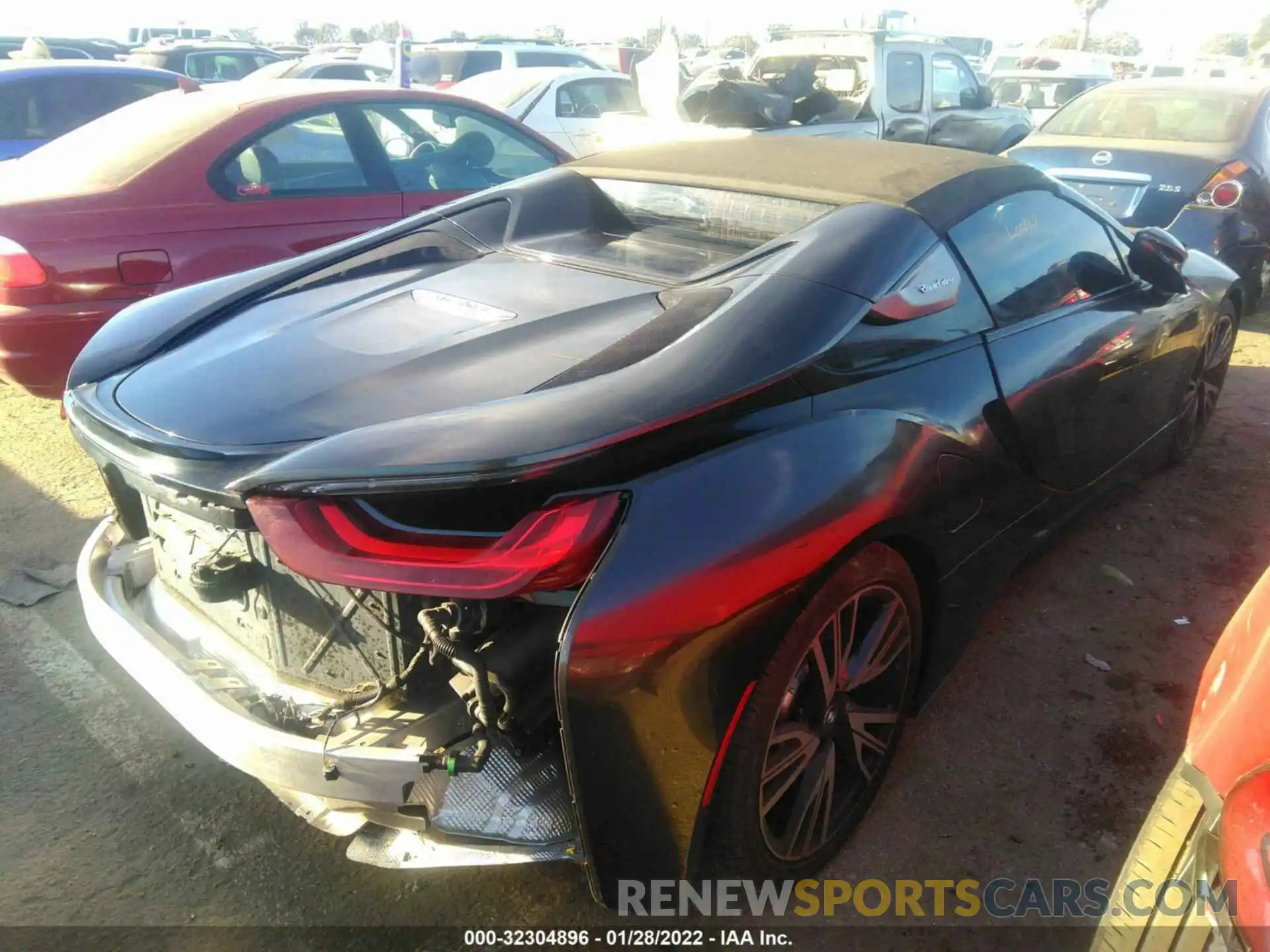 4 Фотография поврежденного автомобиля WBY2Z6C5XK7D87788 BMW I8 2019