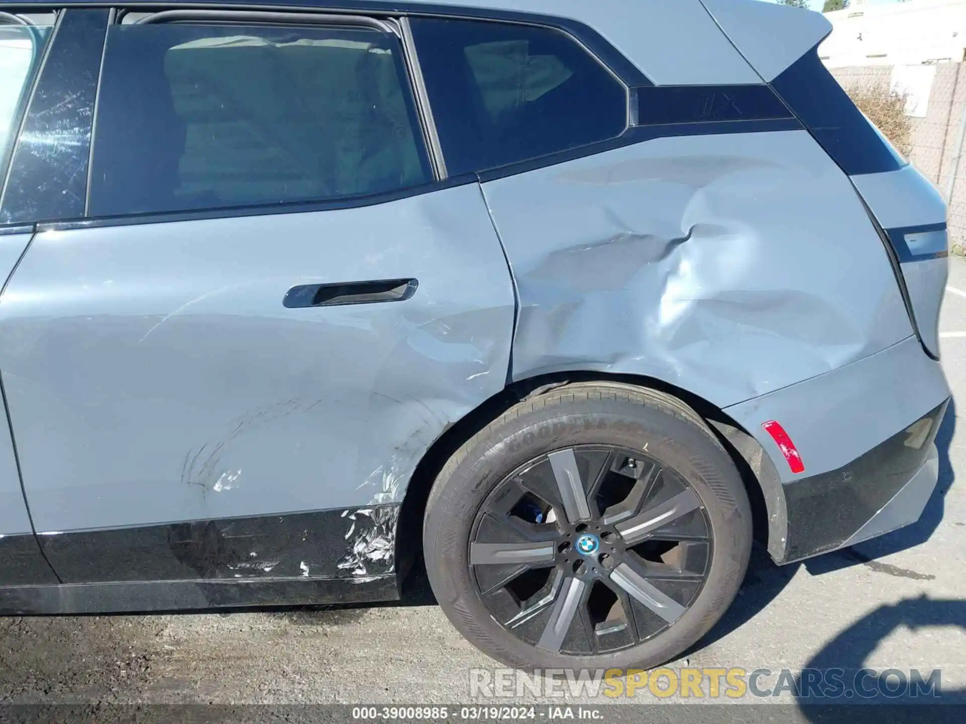 23 Photograph of a damaged car WB523CF03PCM03130 BMW IX 2023