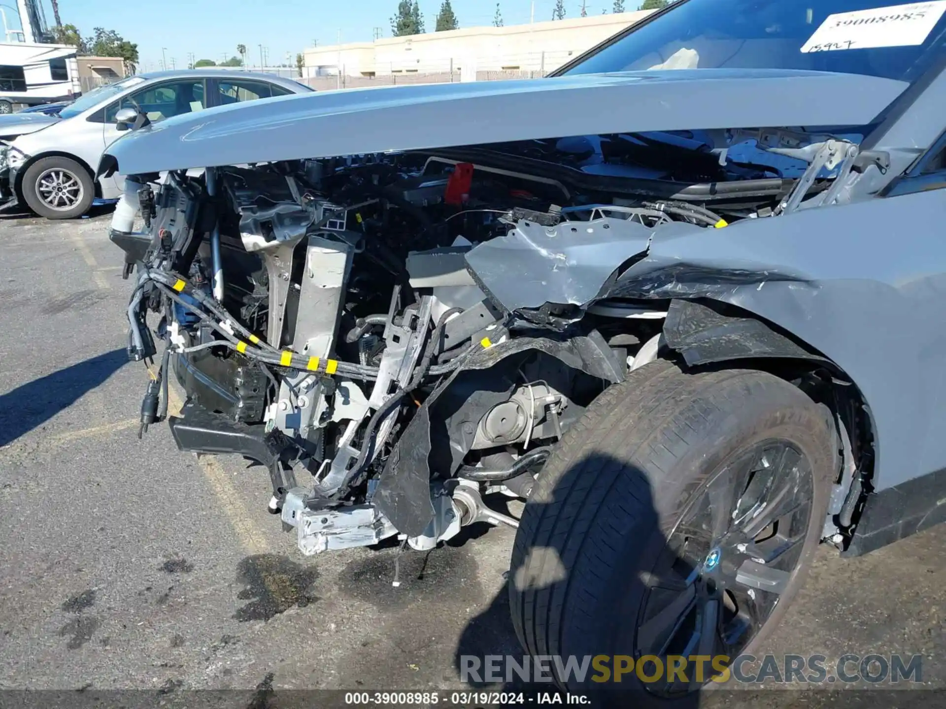 6 Photograph of a damaged car WB523CF03PCM03130 BMW IX 2023