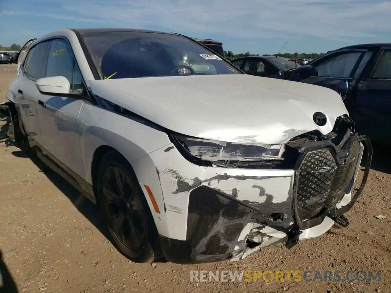 1 Photograph of a damaged car WB523CF00NCK30647 BMW IX XDRIVE5 2022