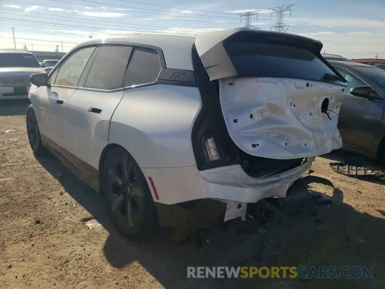 3 Photograph of a damaged car WB523CF00NCK30647 BMW IX XDRIVE5 2022