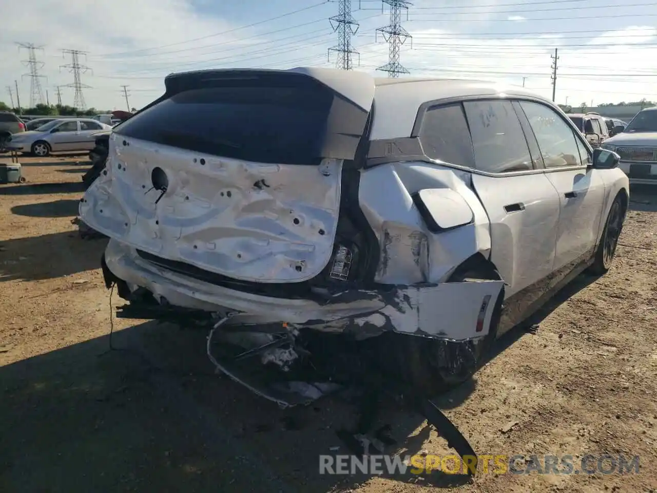 4 Photograph of a damaged car WB523CF00NCK30647 BMW IX XDRIVE5 2022