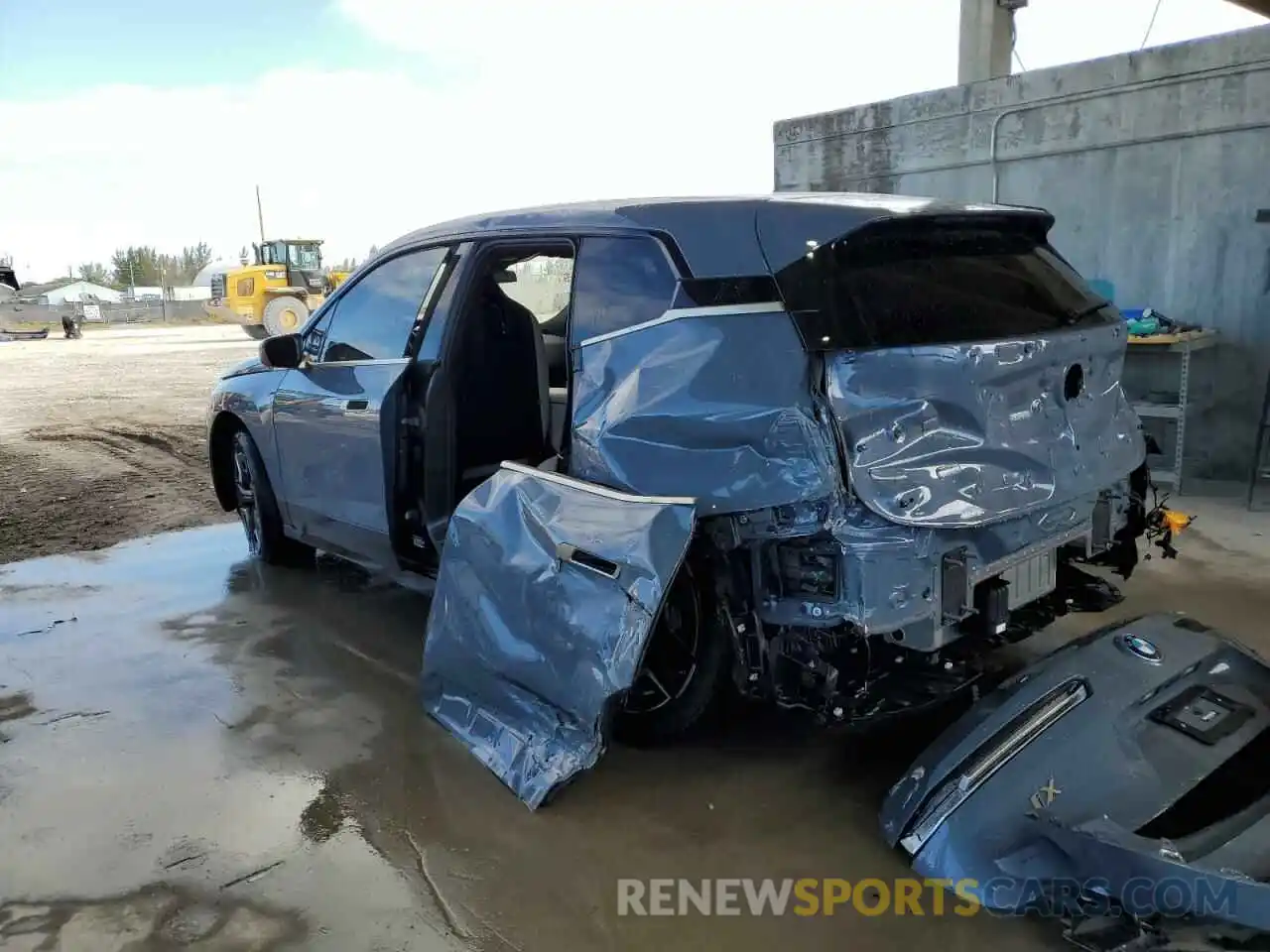 2 Photograph of a damaged car WB523CF06PCM05213 BMW IX XDRIVE5 2023