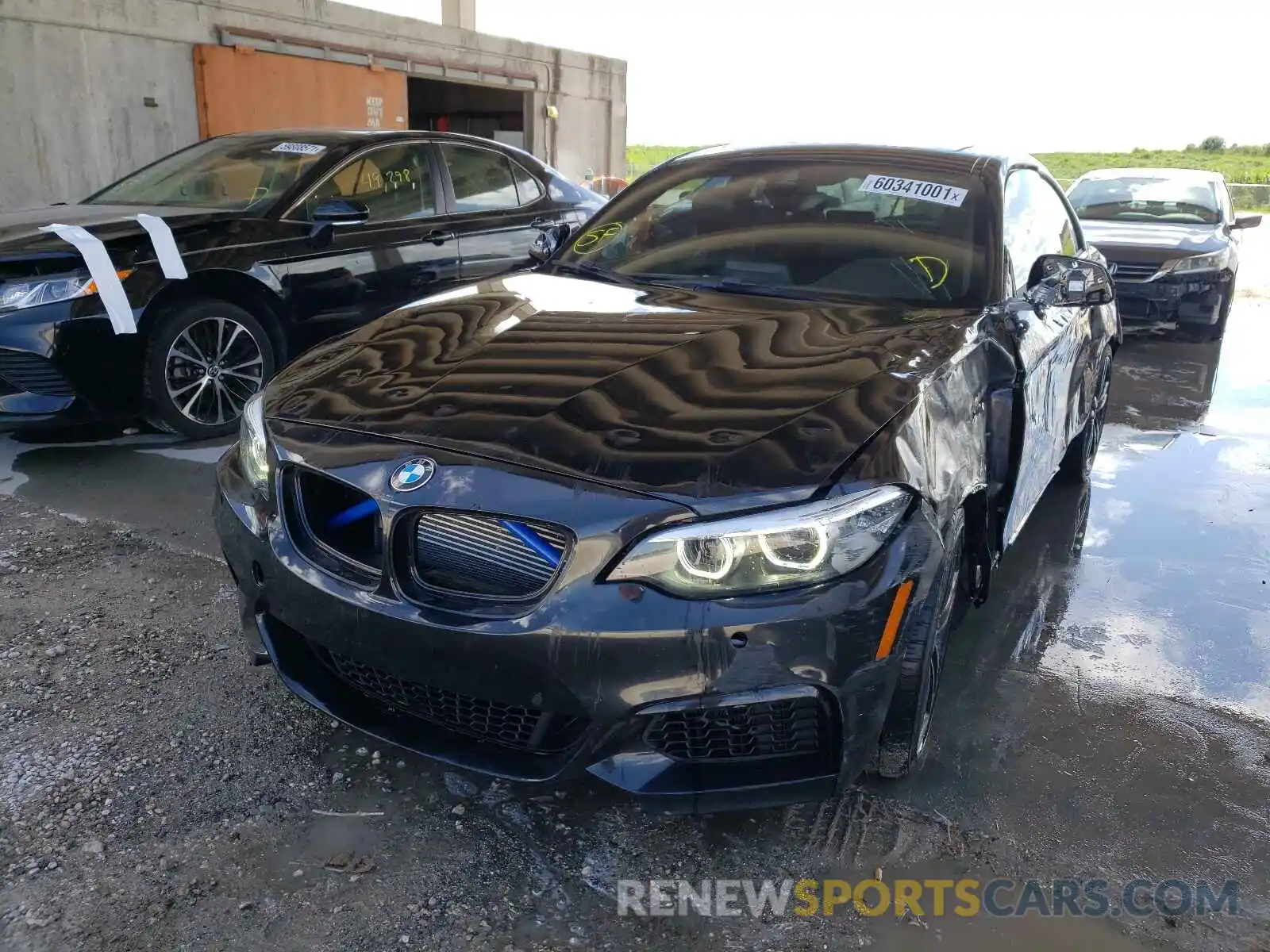 2 Photograph of a damaged car WBA2J5C59KVC07700 BMW M2 2019