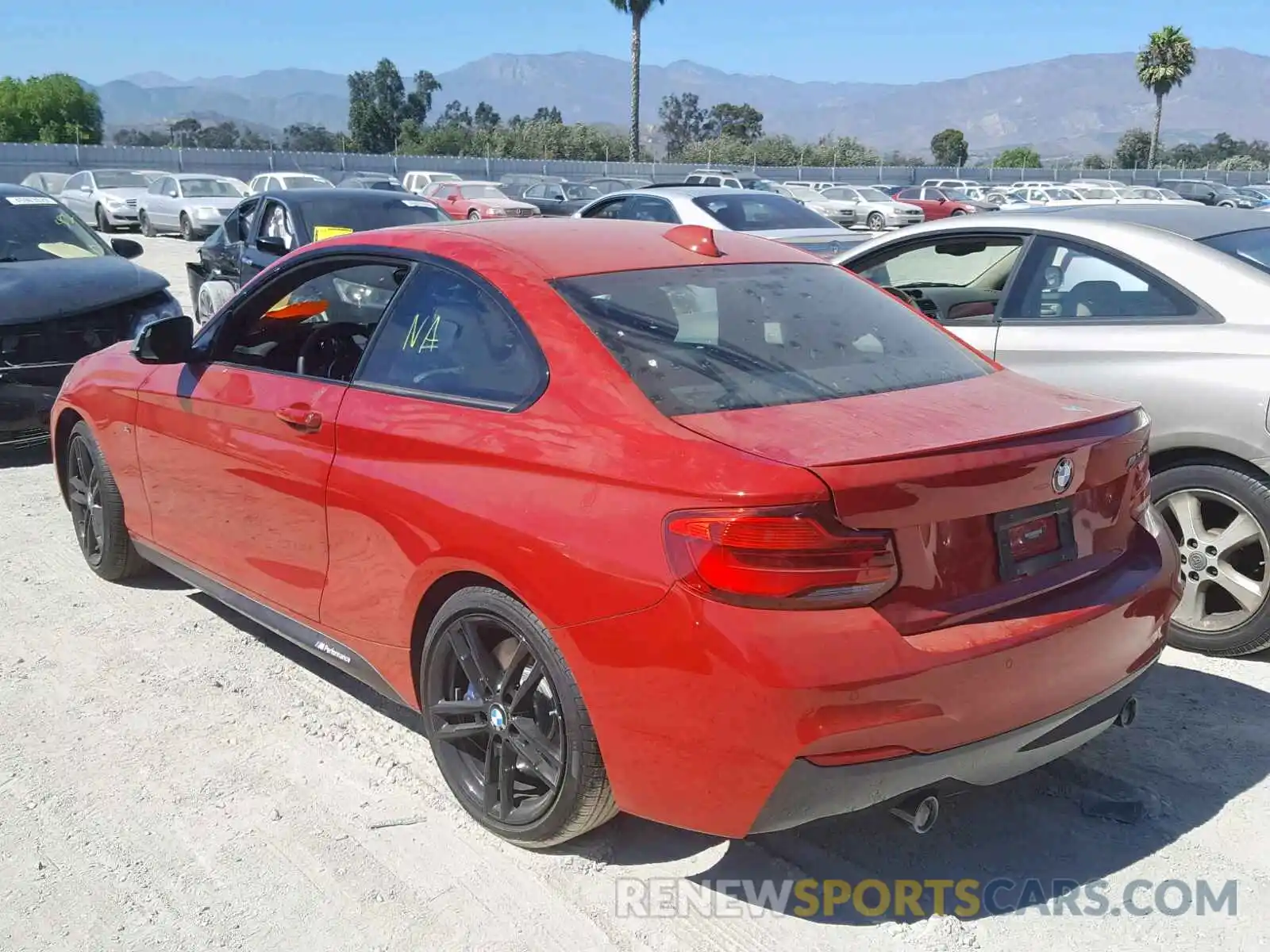 3 Photograph of a damaged car WBA2J5C5XKVC07799 BMW M2 2019