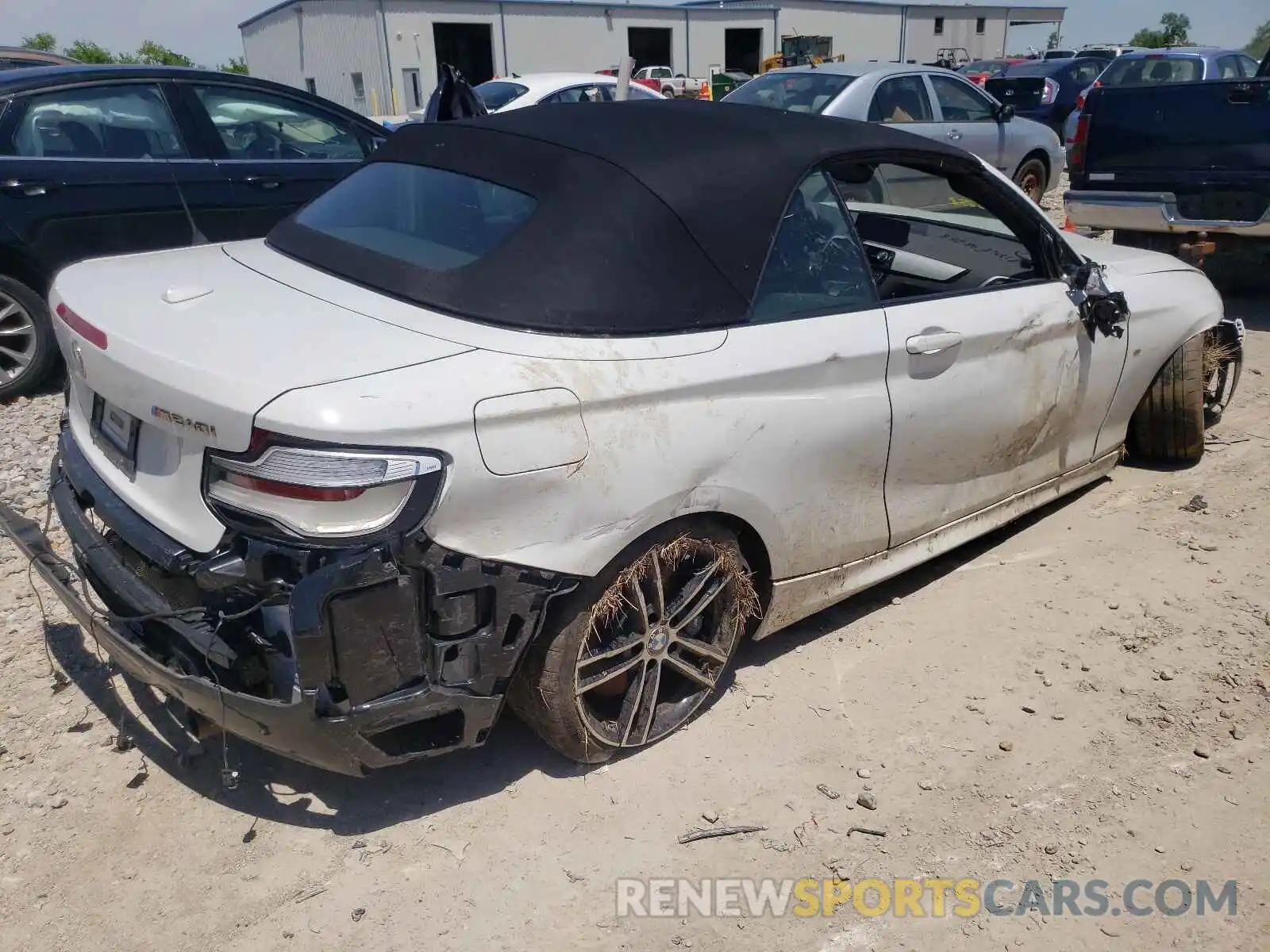 4 Photograph of a damaged car WBA2N3C59KVE46253 BMW M2 2019