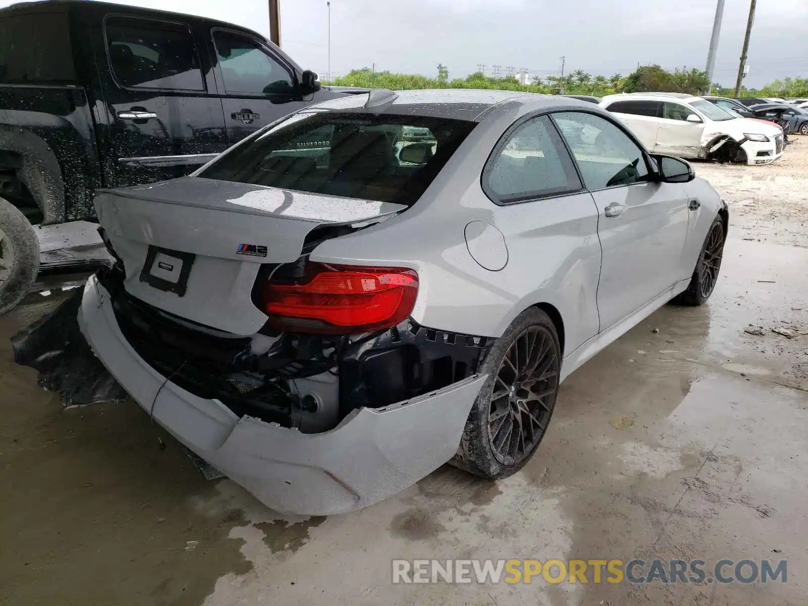 4 Photograph of a damaged car WBS2U7C50KVB09010 BMW M2 2019