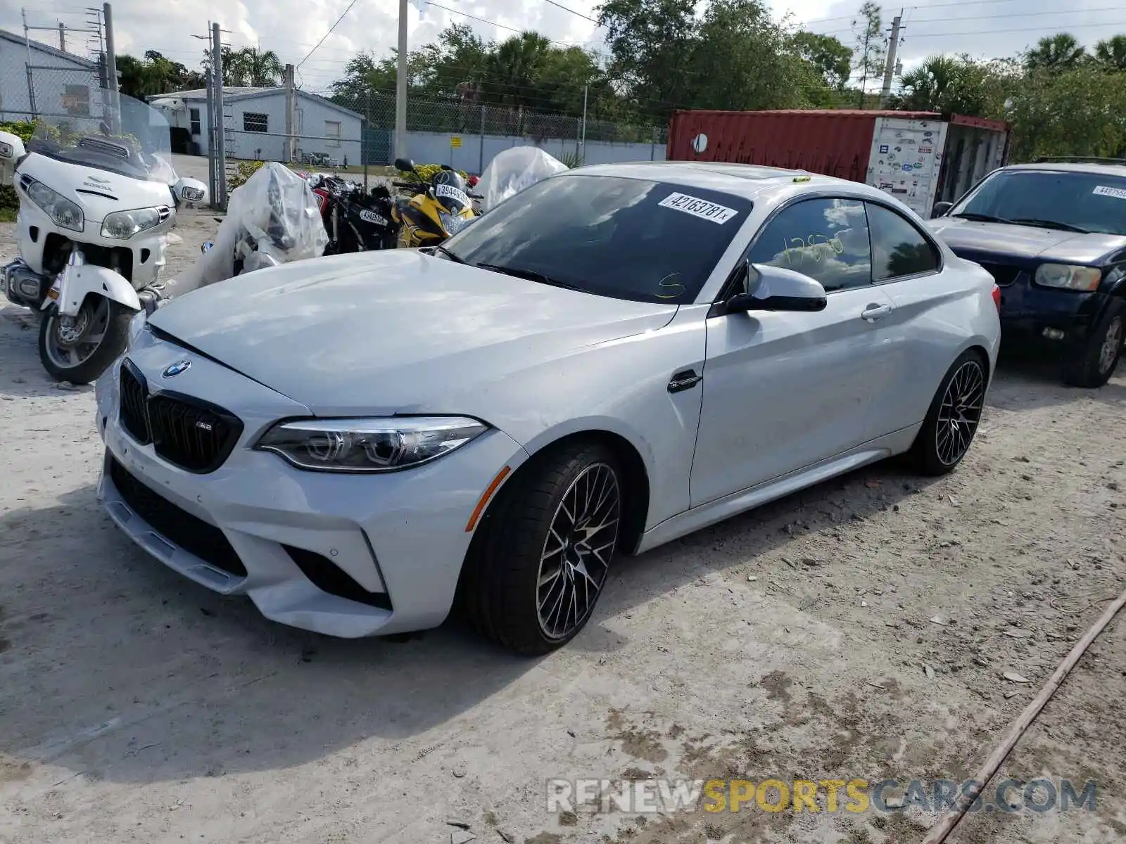 2 Photograph of a damaged car WBS2U7C50KVJ07626 BMW M2 2019