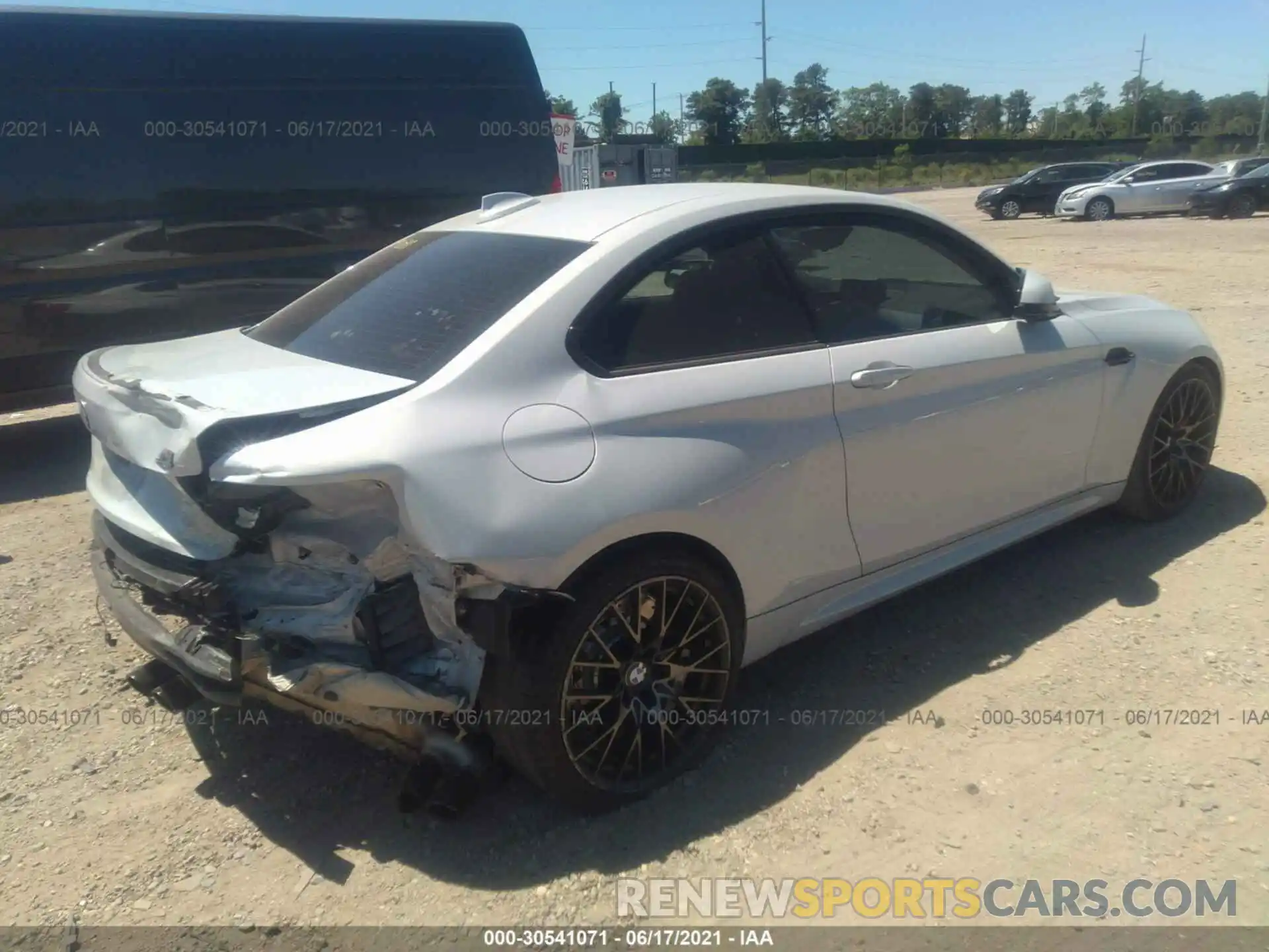 4 Photograph of a damaged car WBS2U7C51K7D01217 BMW M2 2019