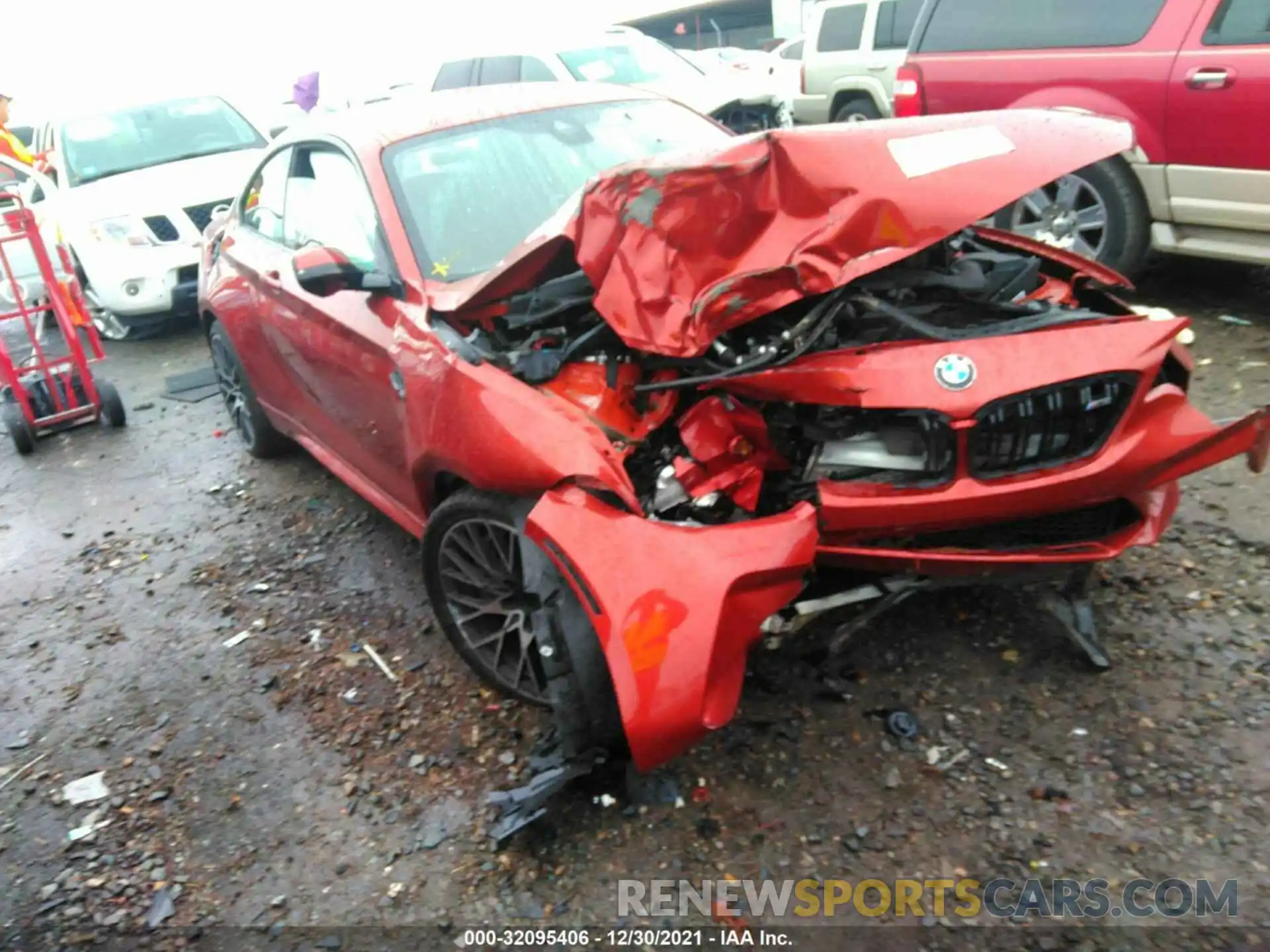 1 Photograph of a damaged car WBS2U7C51K7D43189 BMW M2 2019