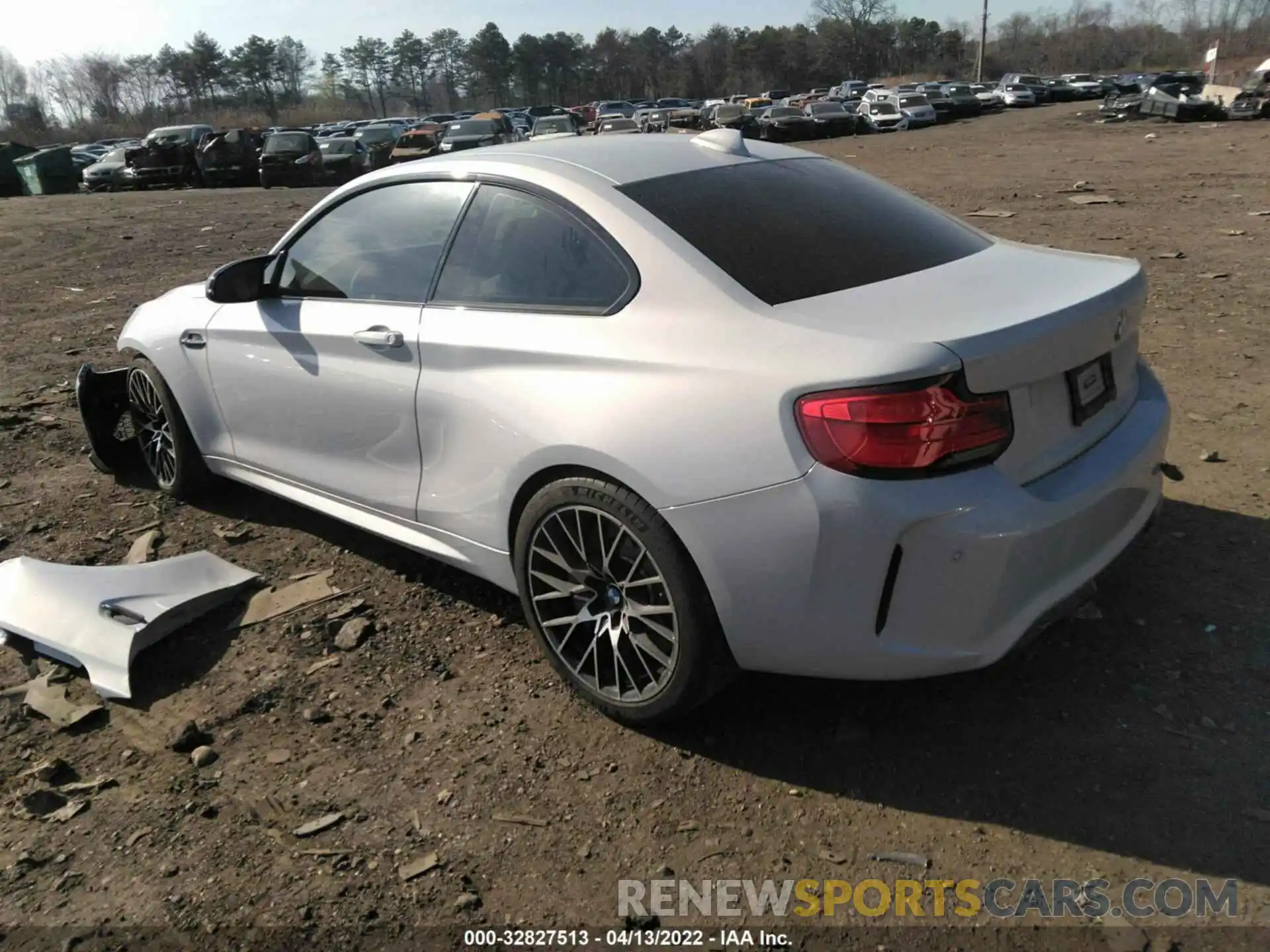 3 Photograph of a damaged car WBS2U7C51KVJ07716 BMW M2 2019