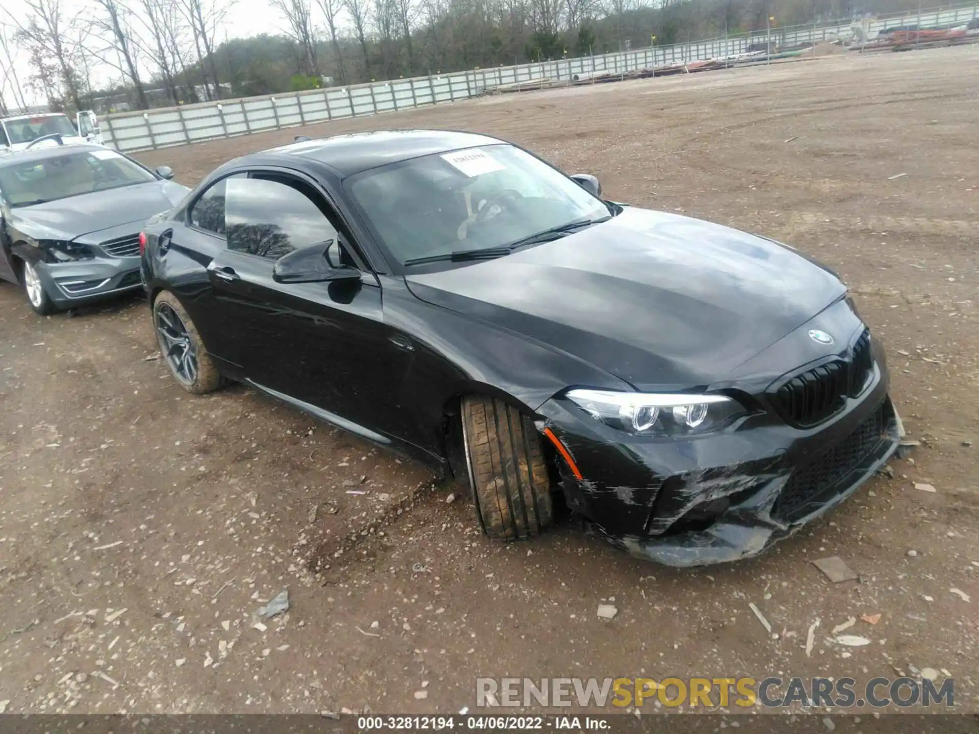 1 Photograph of a damaged car WBS2U7C52K7D10217 BMW M2 2019