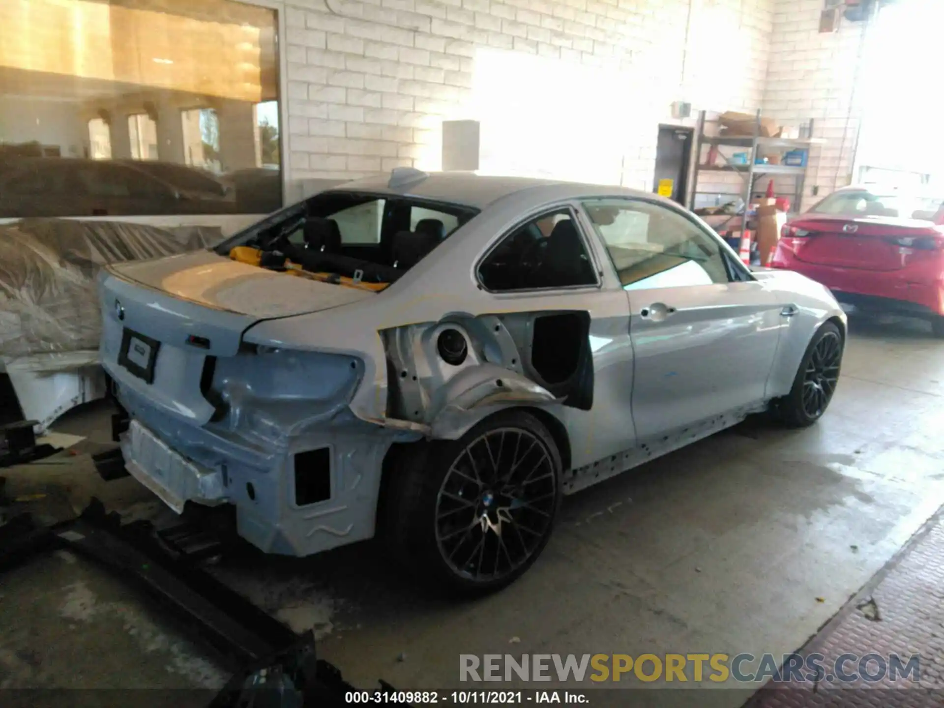 4 Photograph of a damaged car WBS2U7C53K7D17256 BMW M2 2019