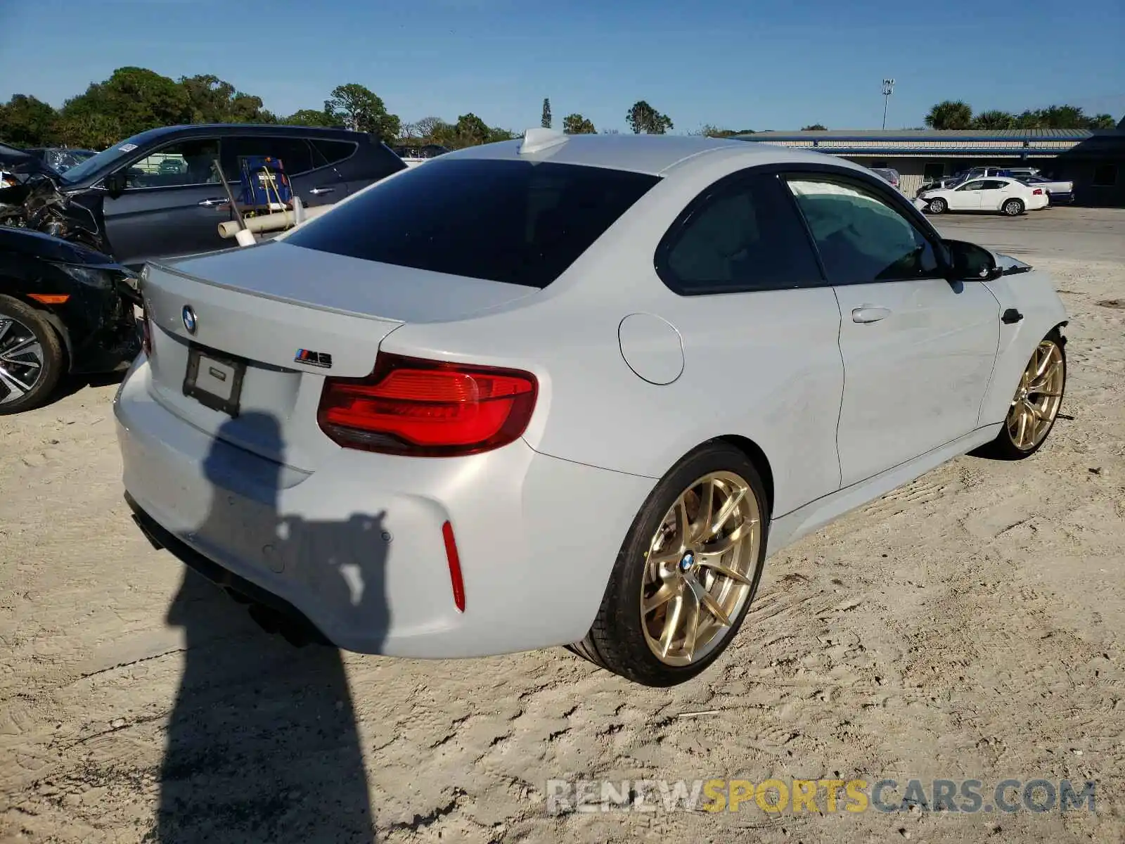 4 Photograph of a damaged car WBS2U7C56K7D14318 BMW M2 2019