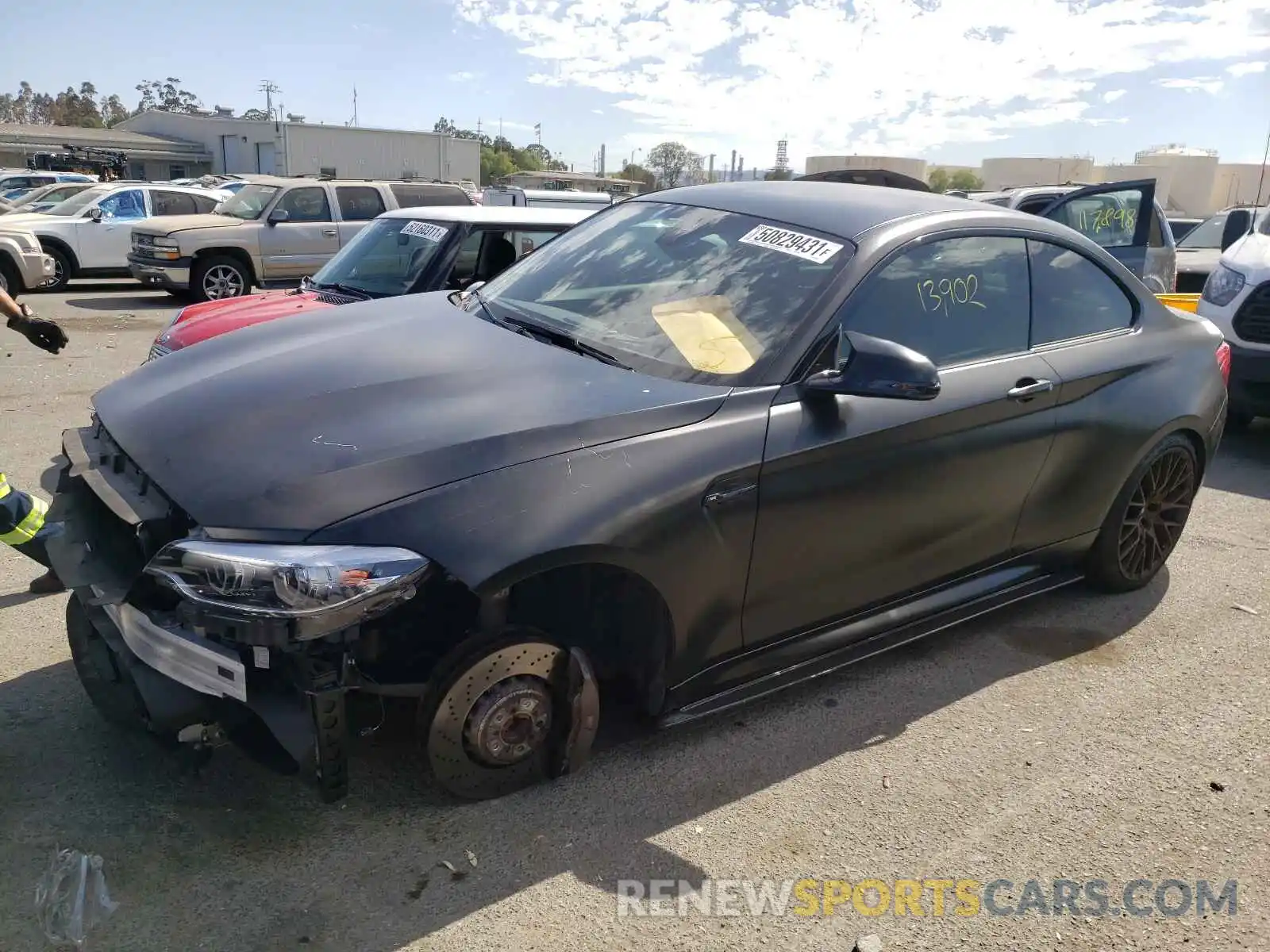 2 Photograph of a damaged car WBS2U7C56KVJ07775 BMW M2 2019