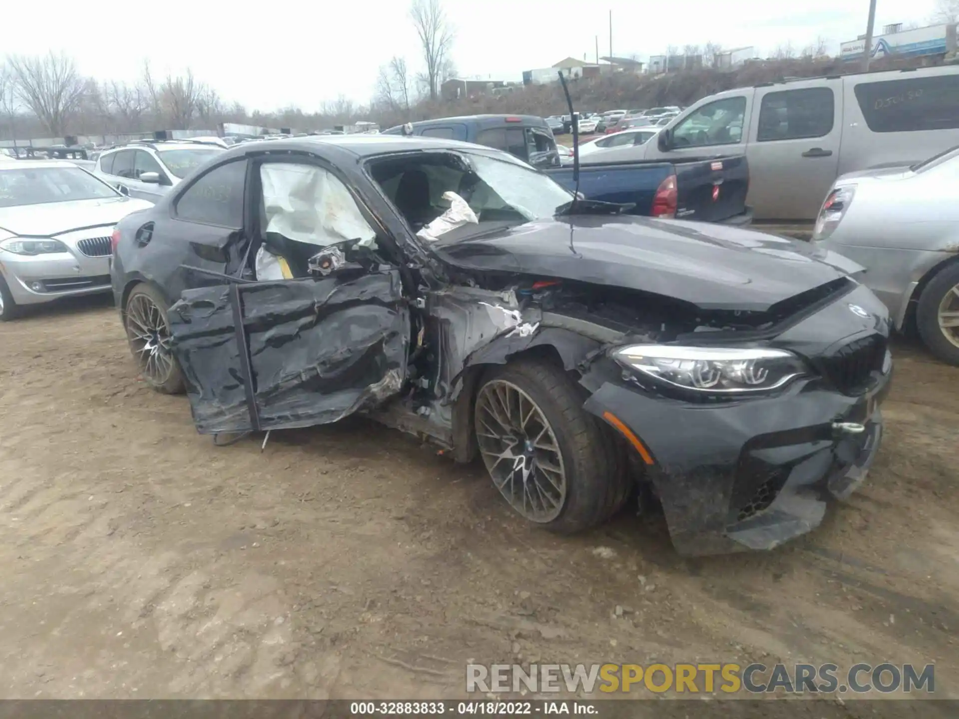 1 Photograph of a damaged car WBS2U7C57KVJ07736 BMW M2 2019