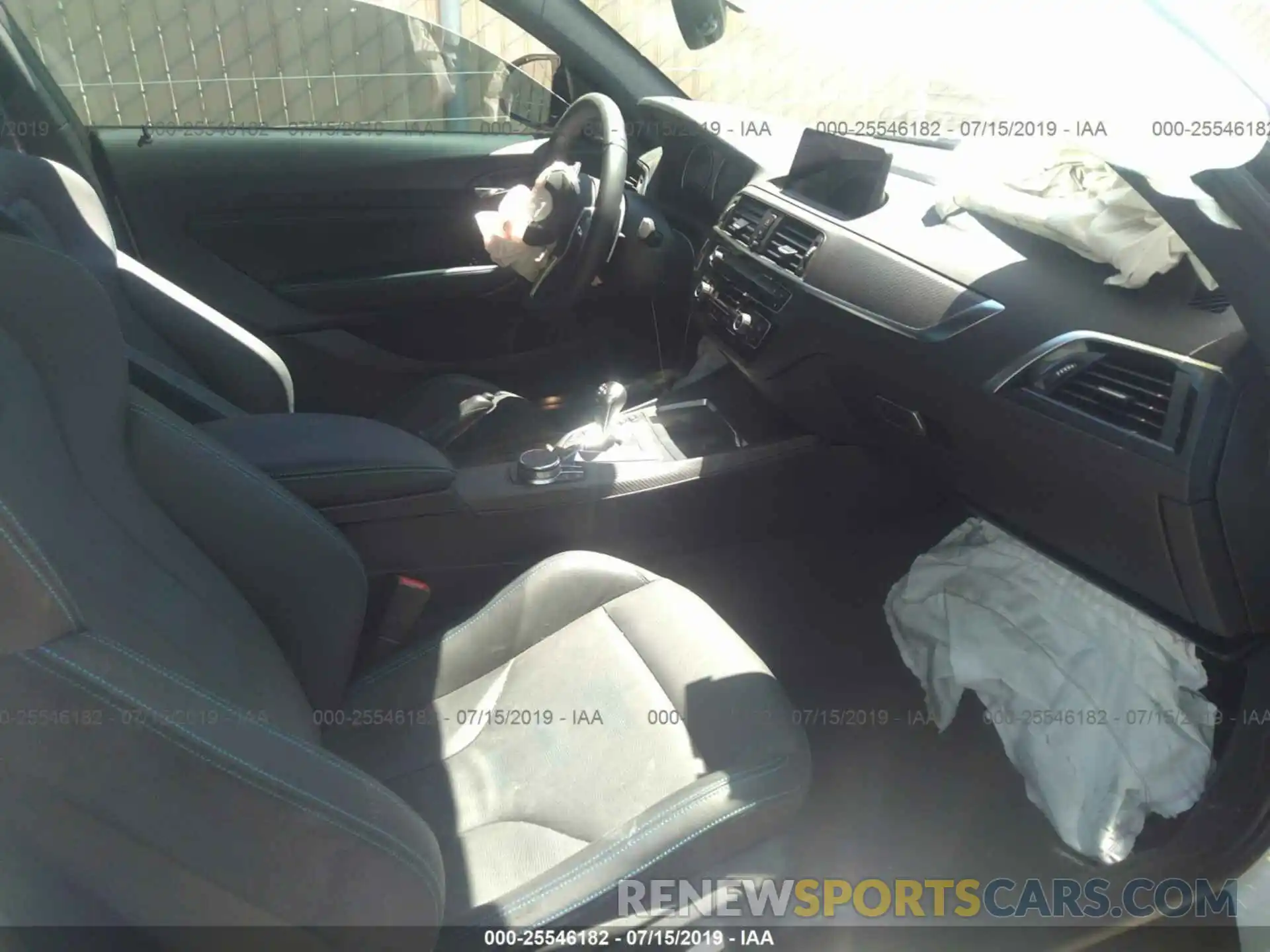 5 Photograph of a damaged car WBS2U7C59KVJ07513 BMW M2 2019