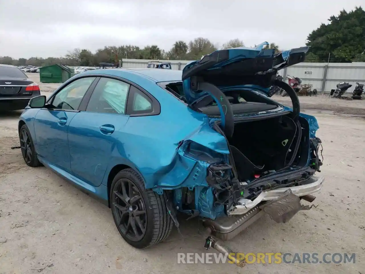 3 Photograph of a damaged car WBA13AL02L7G15626 BMW M2 2020