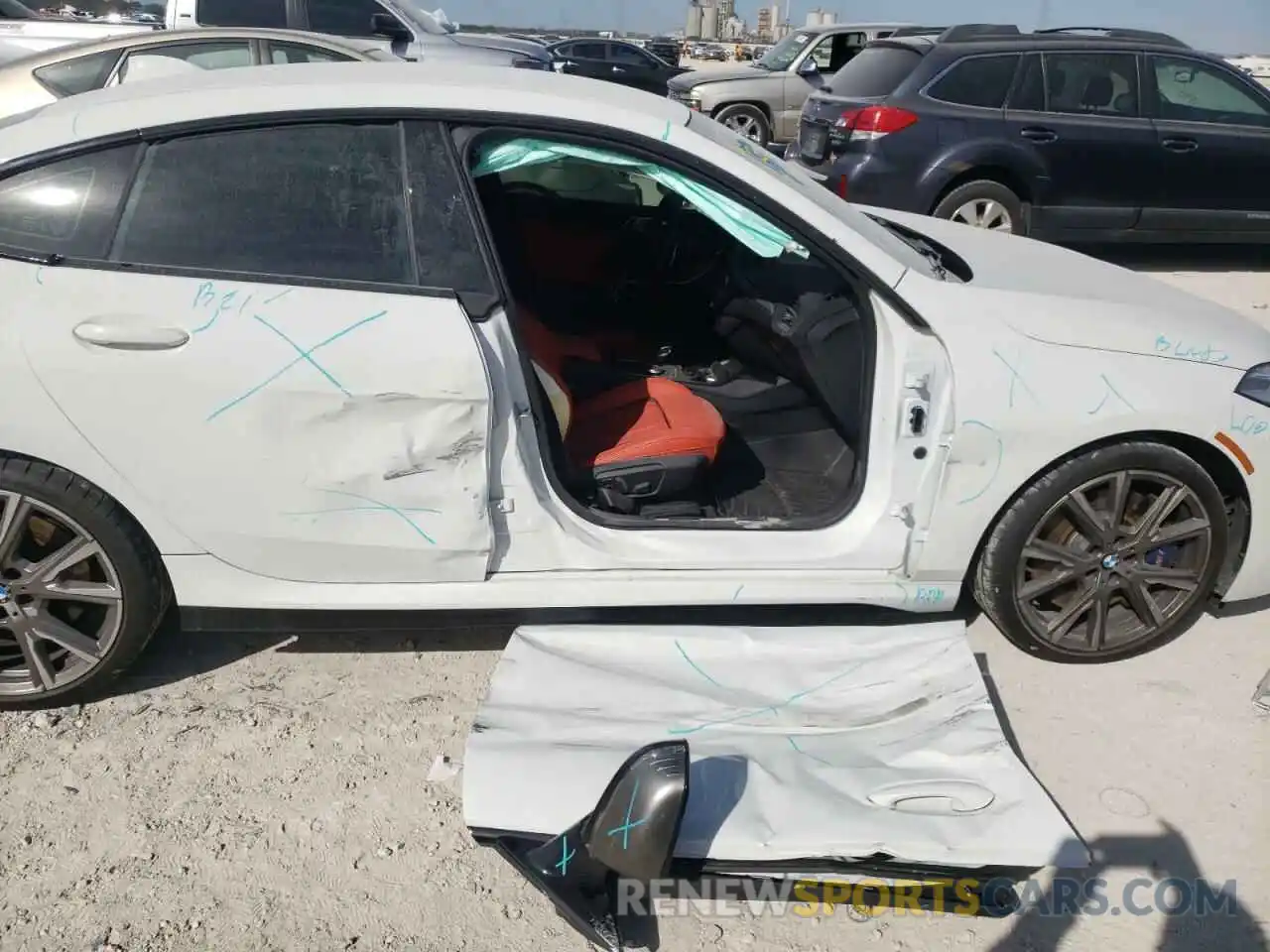 9 Photograph of a damaged car WBA13AL0XL7F35345 BMW M2 2020