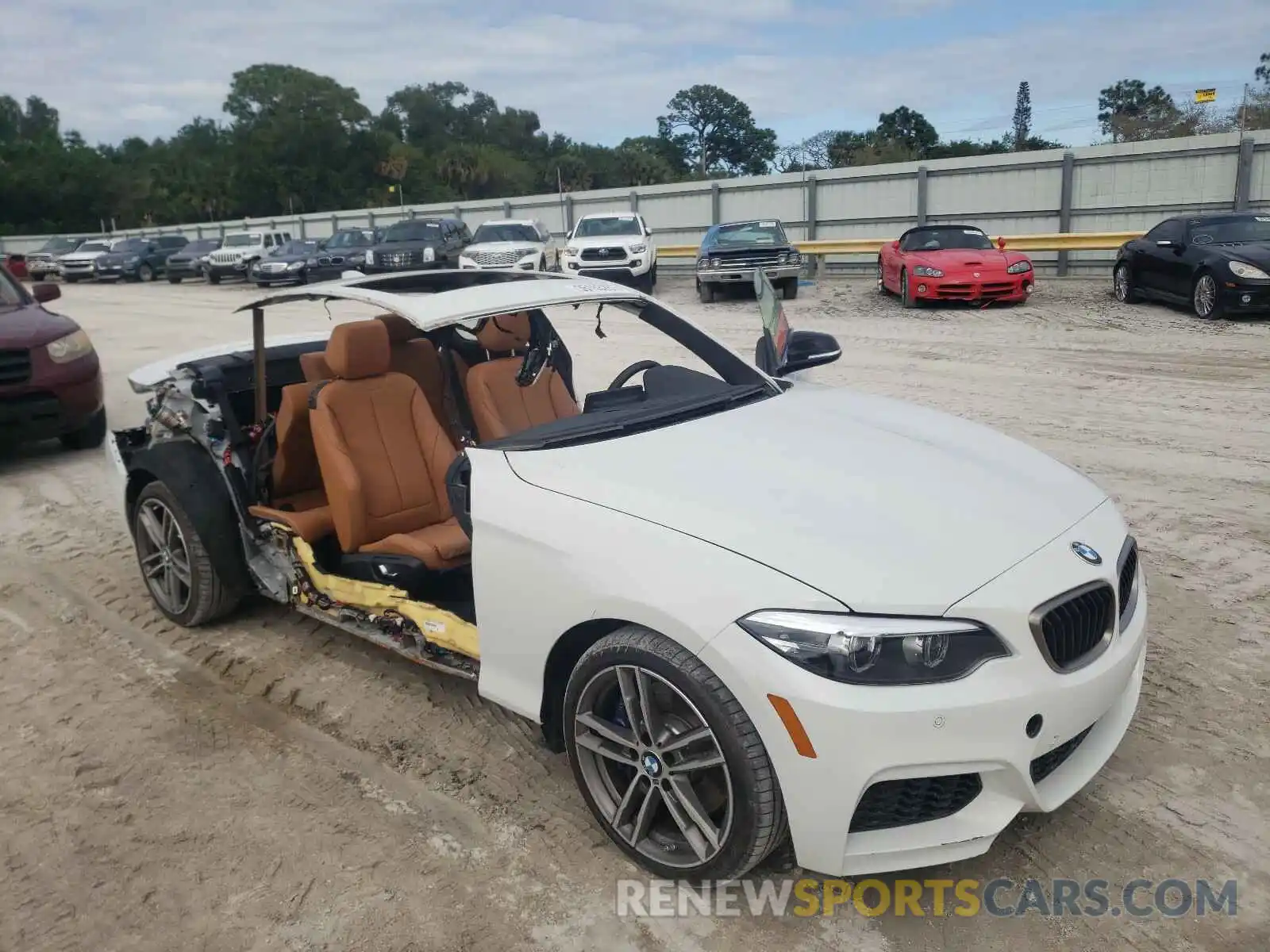 1 Photograph of a damaged car WBA2J7C09L7E79489 BMW M2 2020