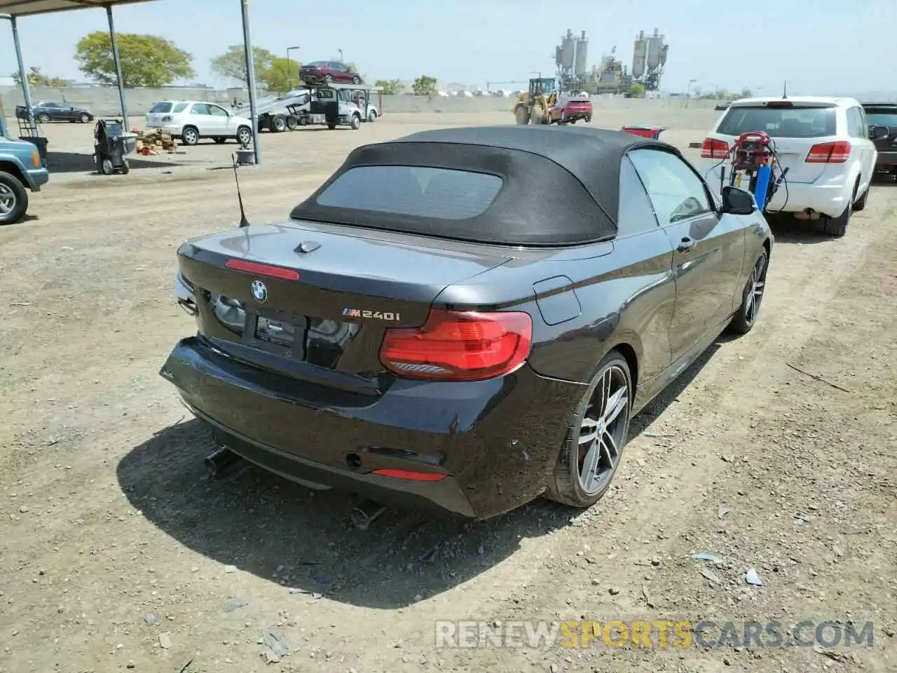 4 Photograph of a damaged car WBA2N1C07L7E97281 BMW M2 2020