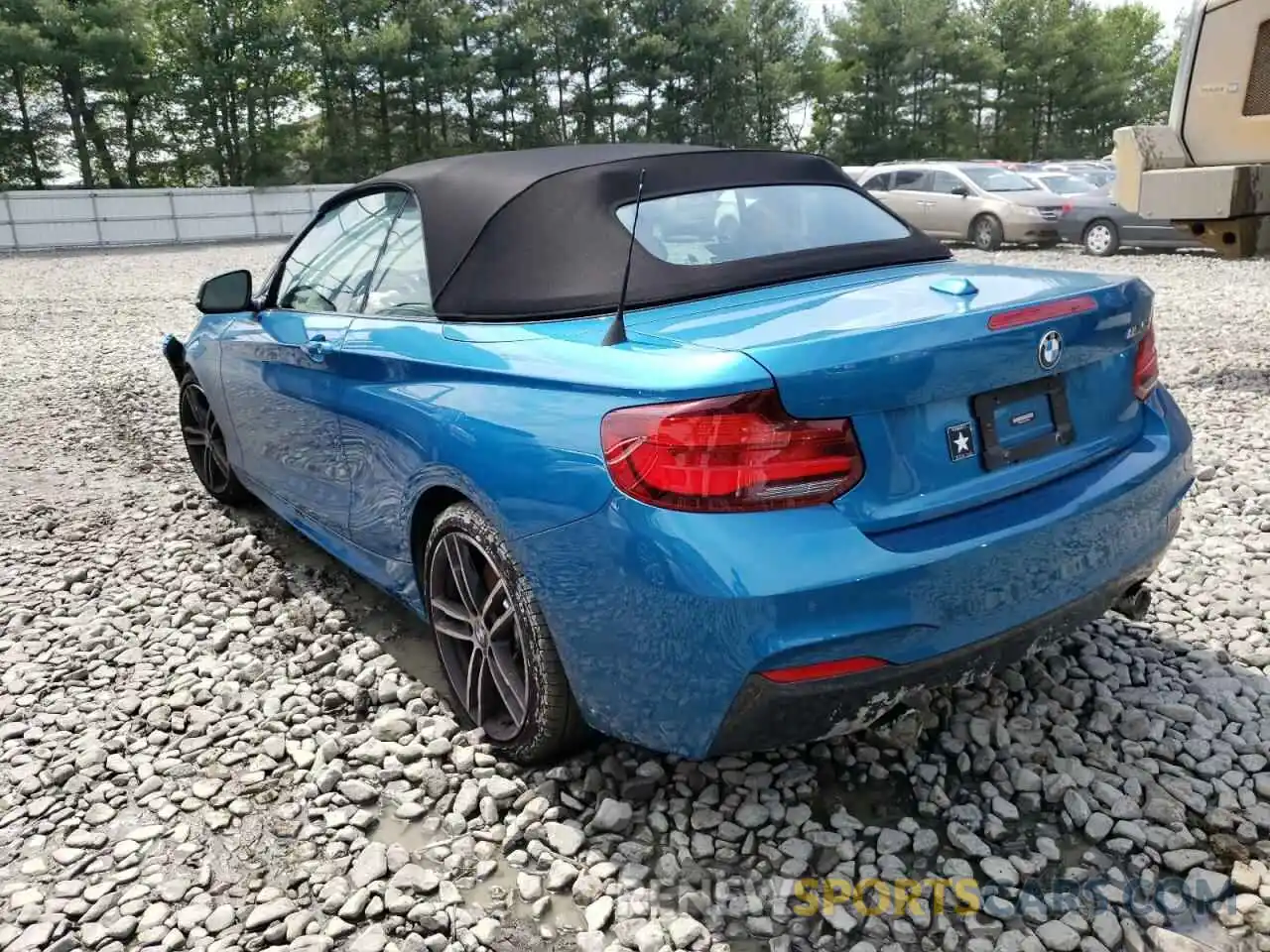 3 Photograph of a damaged car WBA2N3C0XL7F03084 BMW M2 2020