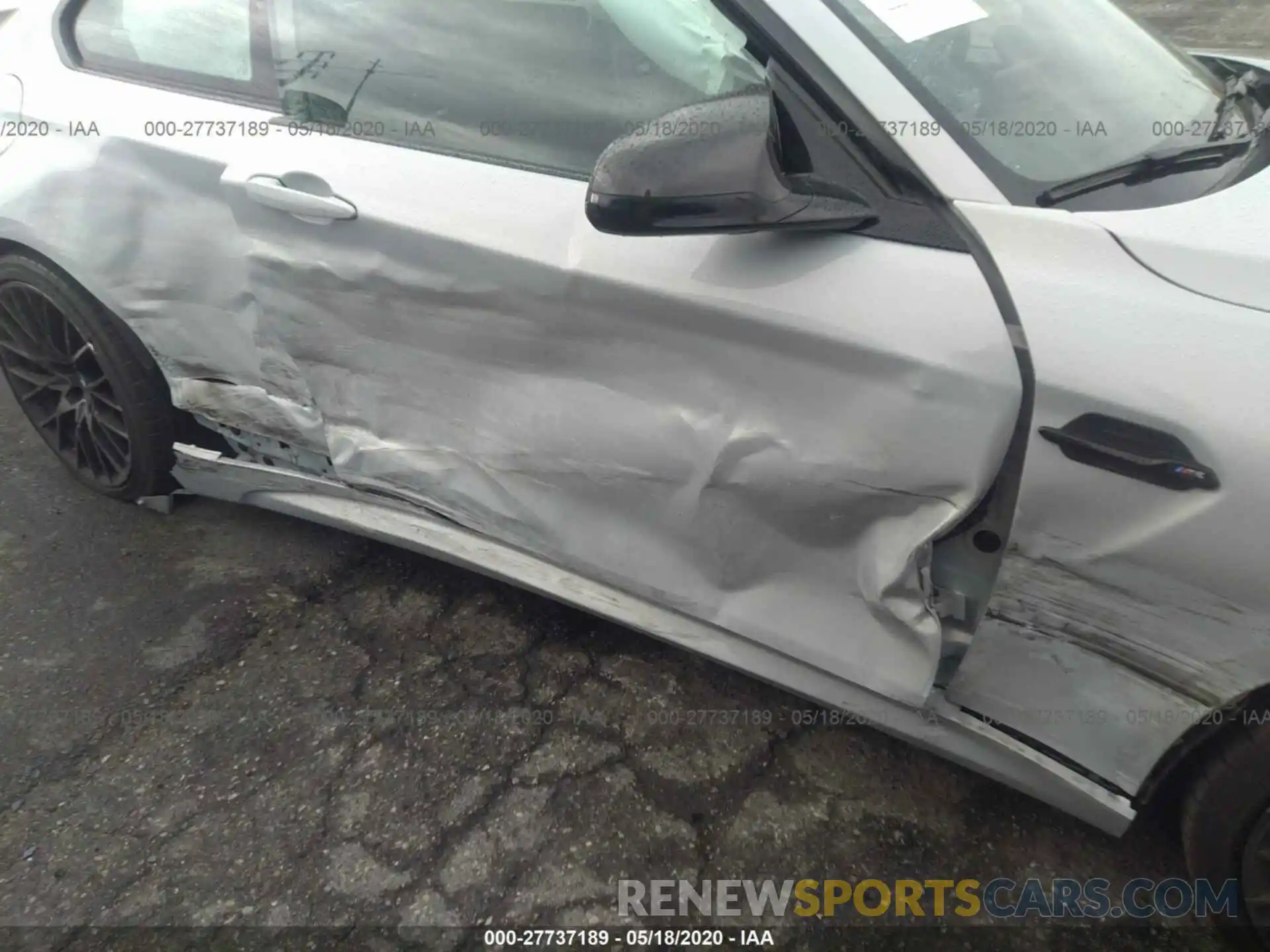 6 Photograph of a damaged car WBS2U7C00L7E68187 BMW M2 2020