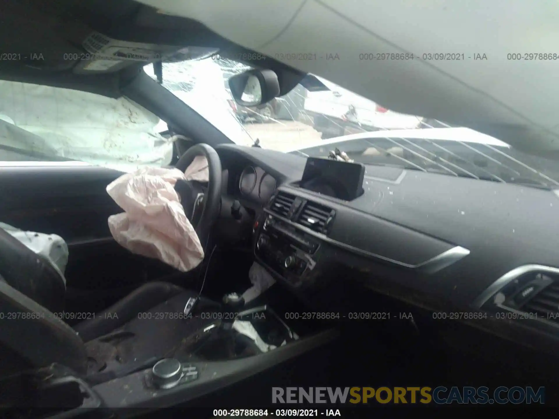 5 Photograph of a damaged car WBS2U7C01L7E79456 BMW M2 2020