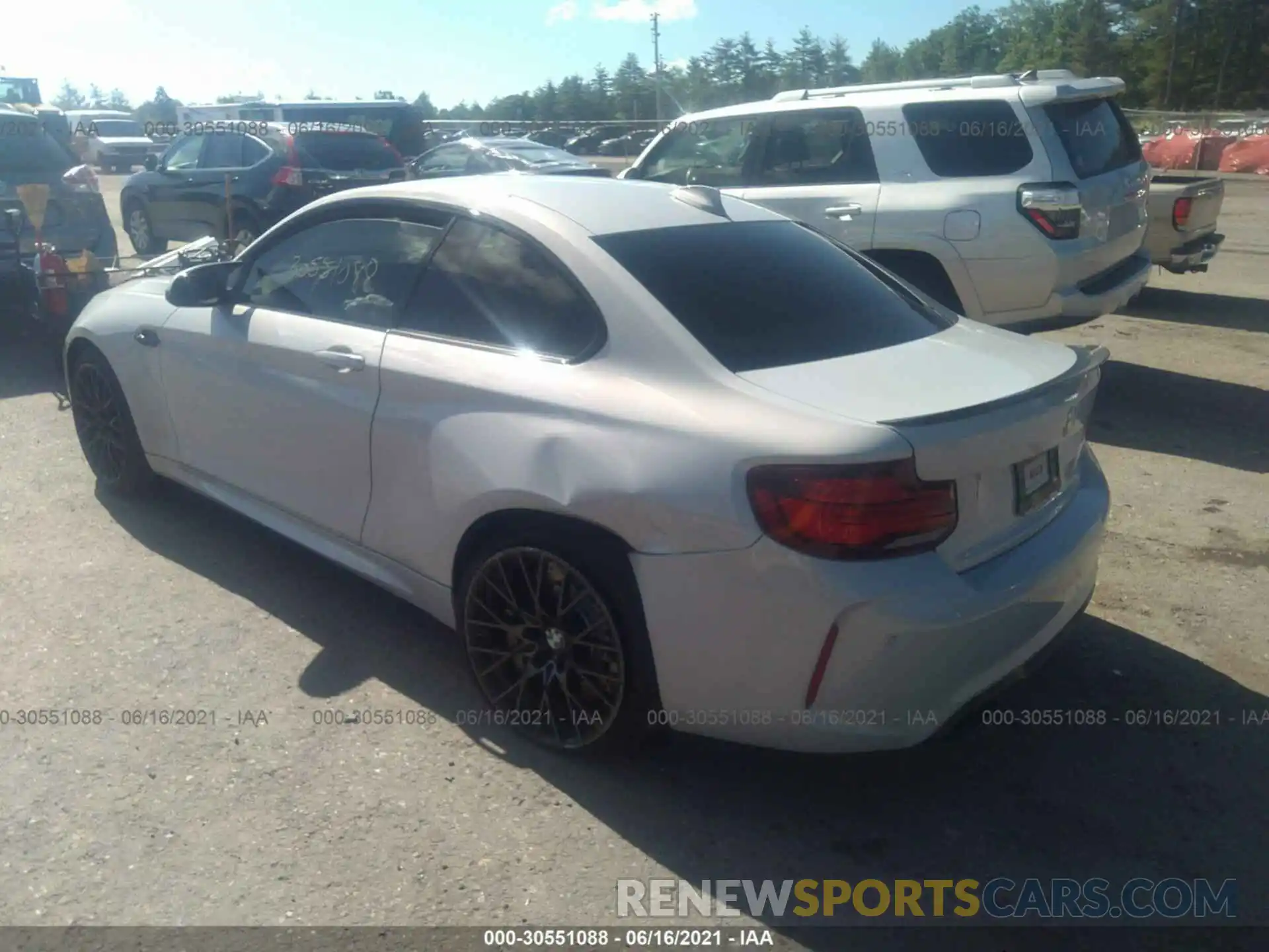 3 Photograph of a damaged car WBS2U7C04L7F05063 BMW M2 2020